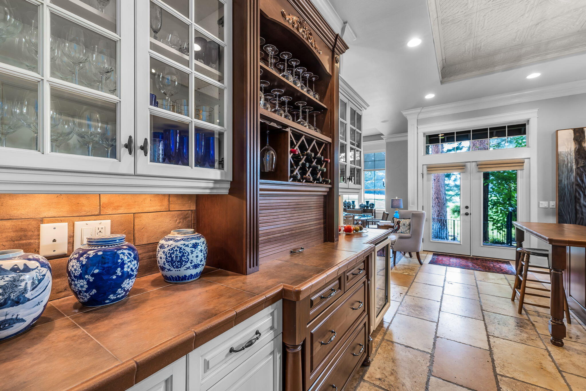 61305 Tam McArthur Loop