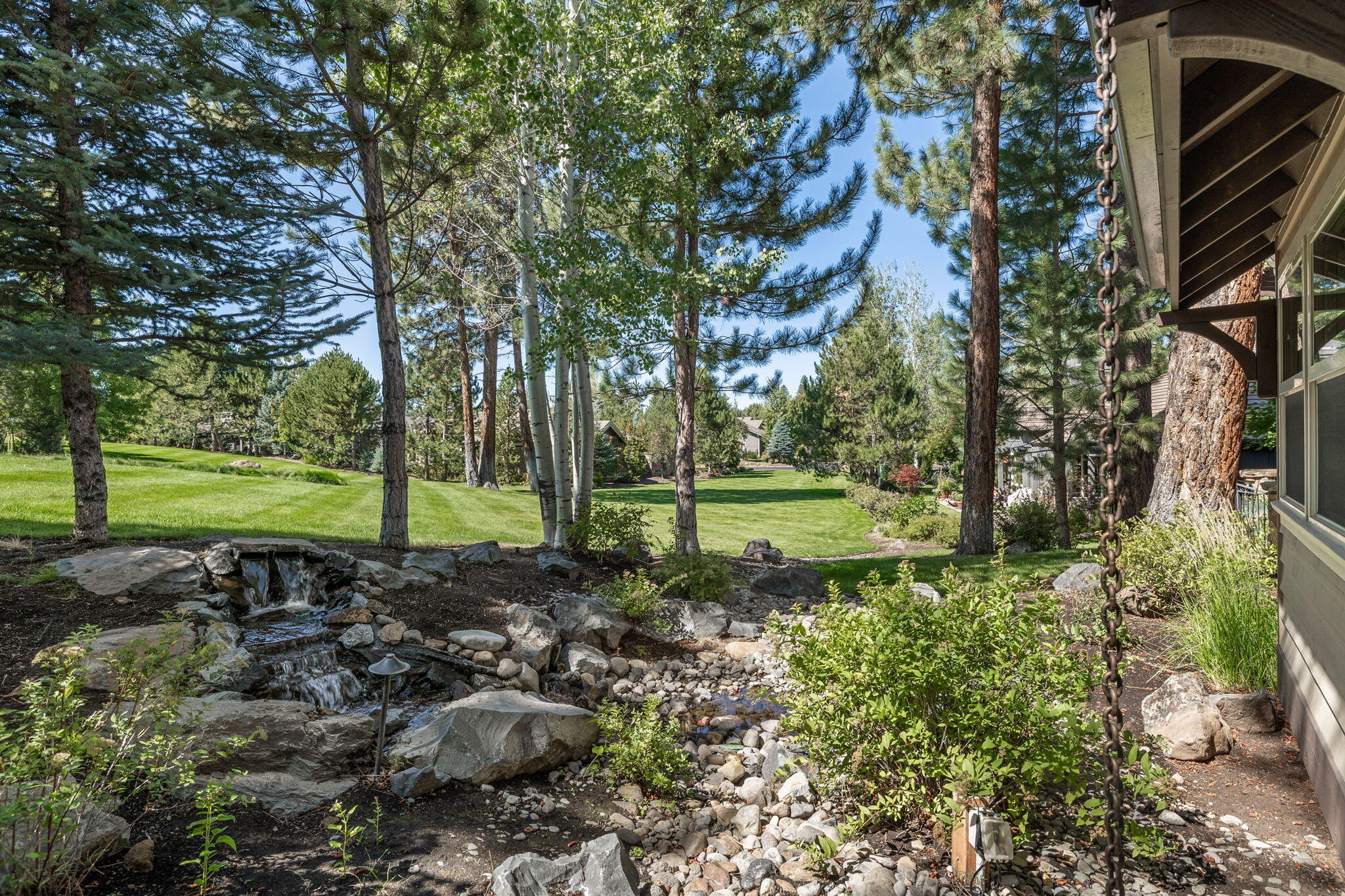 61305 Tam McArthur Loop