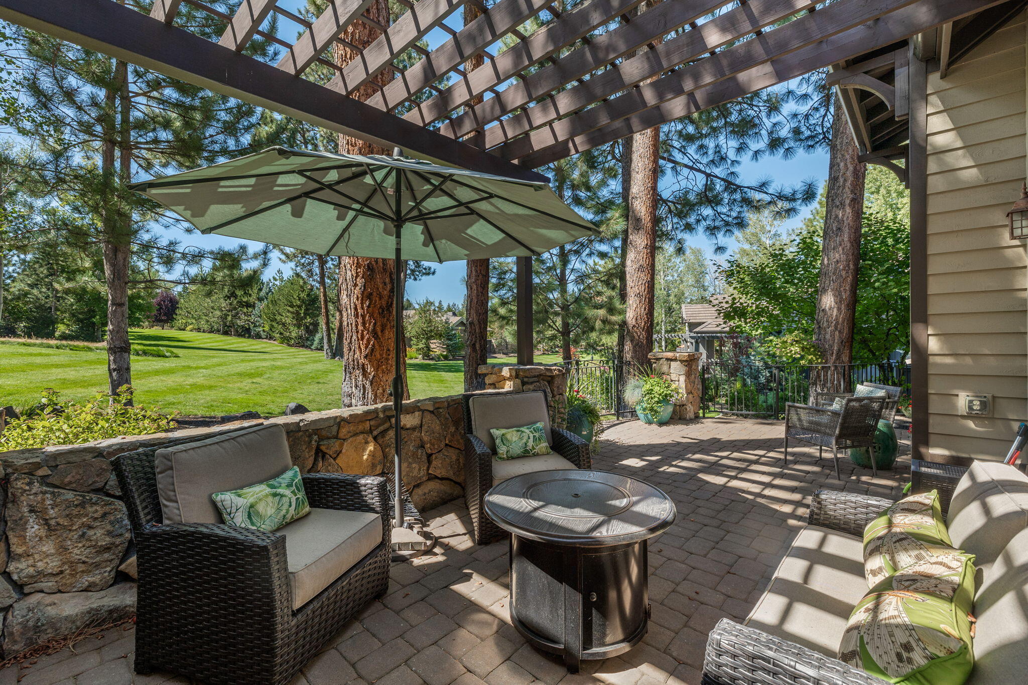 61305 Tam McArthur Loop