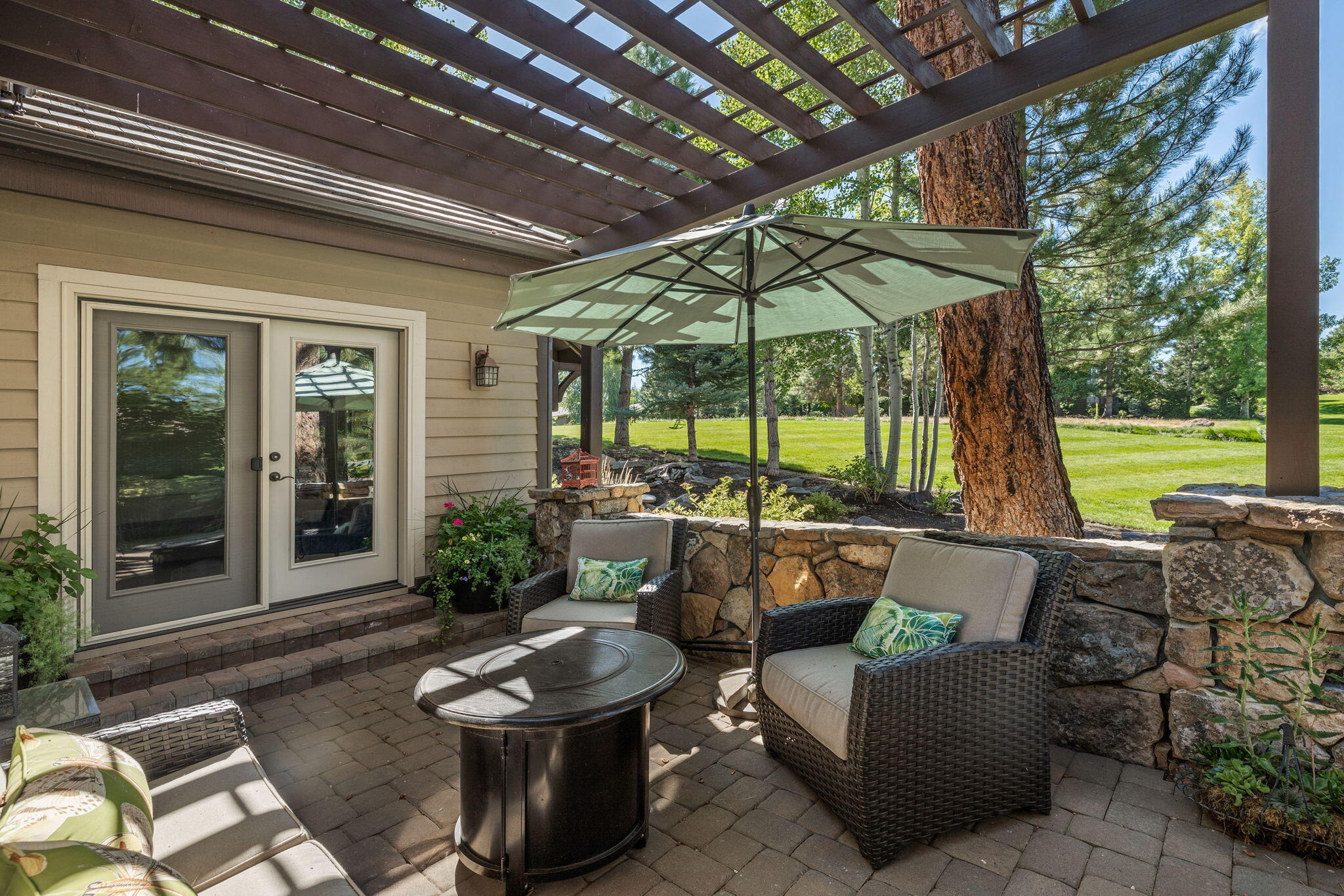 61305 Tam McArthur Loop