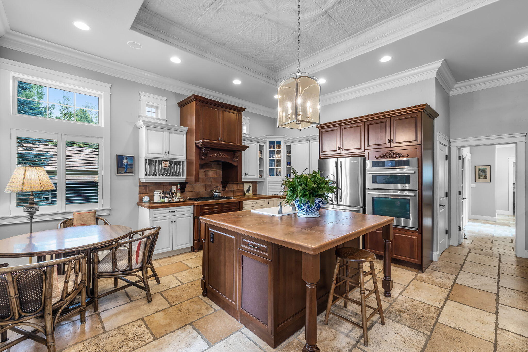 61305 Tam McArthur Loop