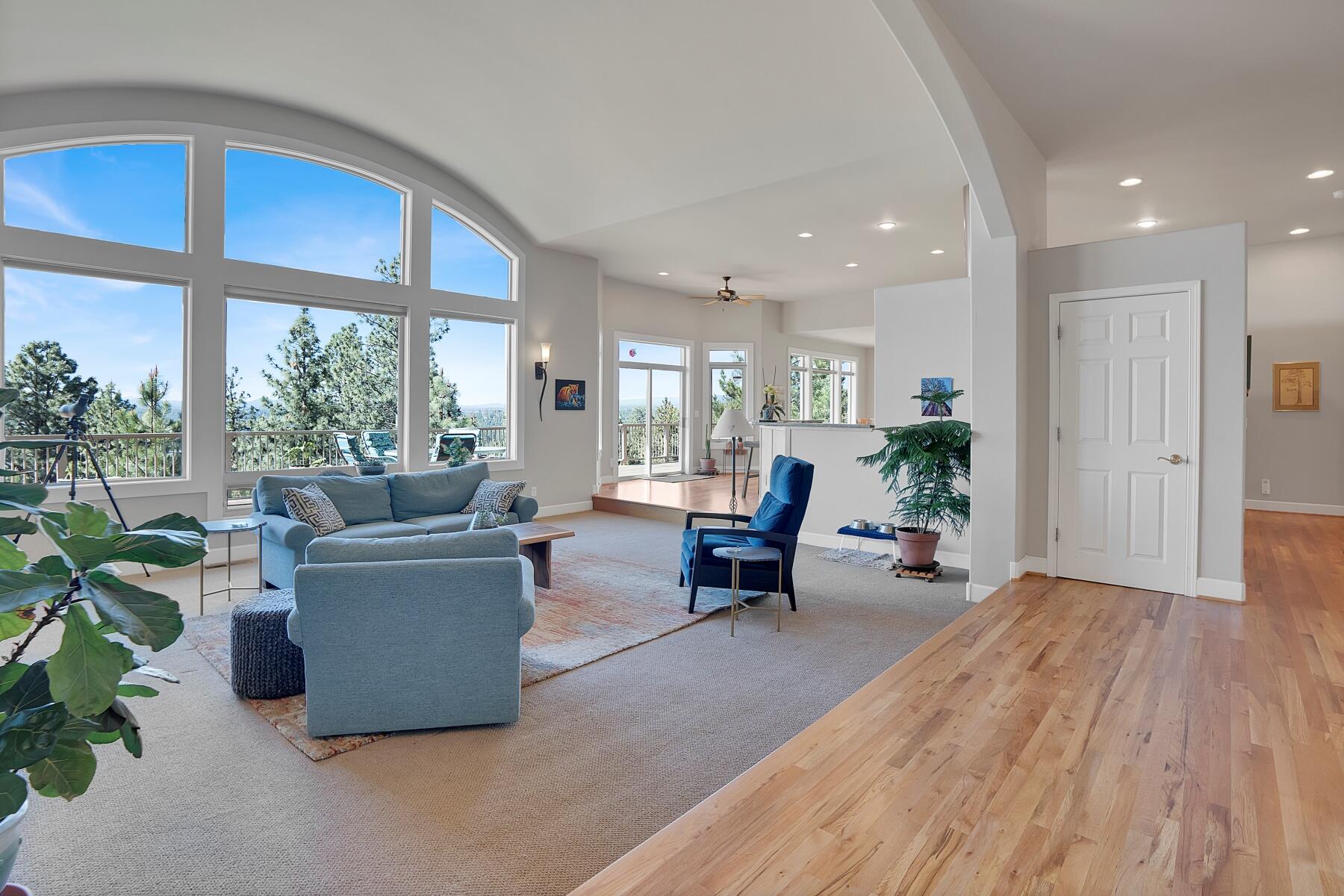 833 NW Stonepine Drive