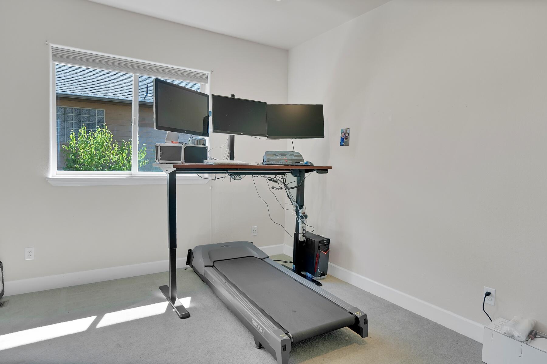 833 NW Stonepine Drive