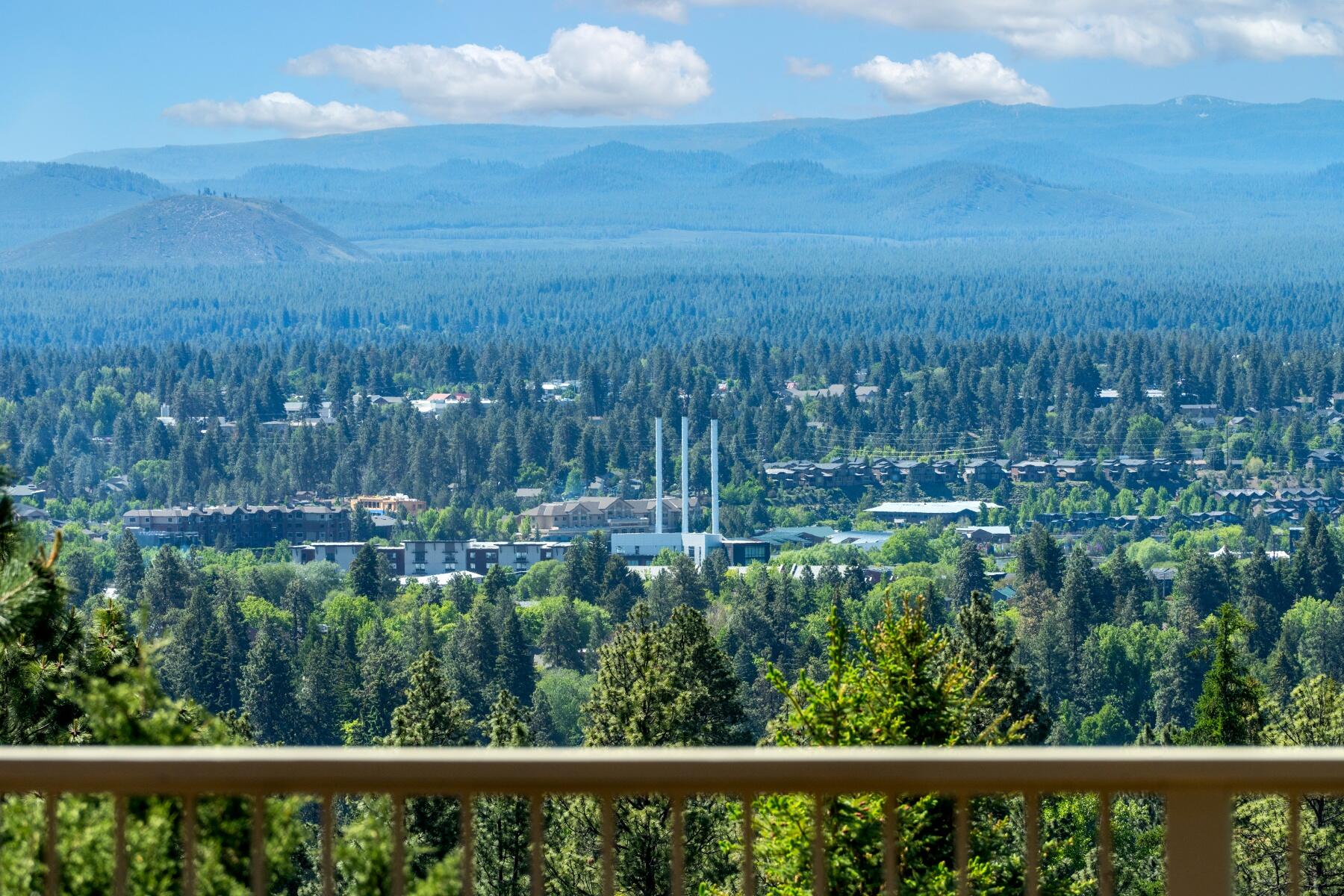 833 NW Stonepine Drive