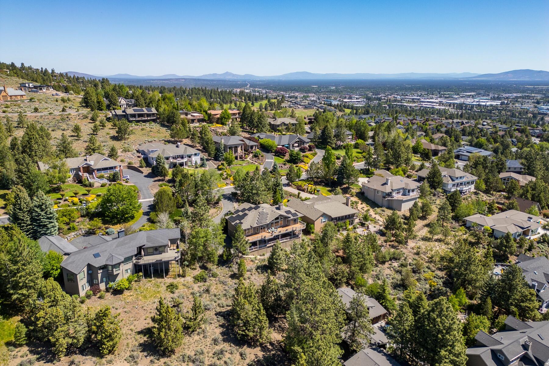 833 NW Stonepine Drive