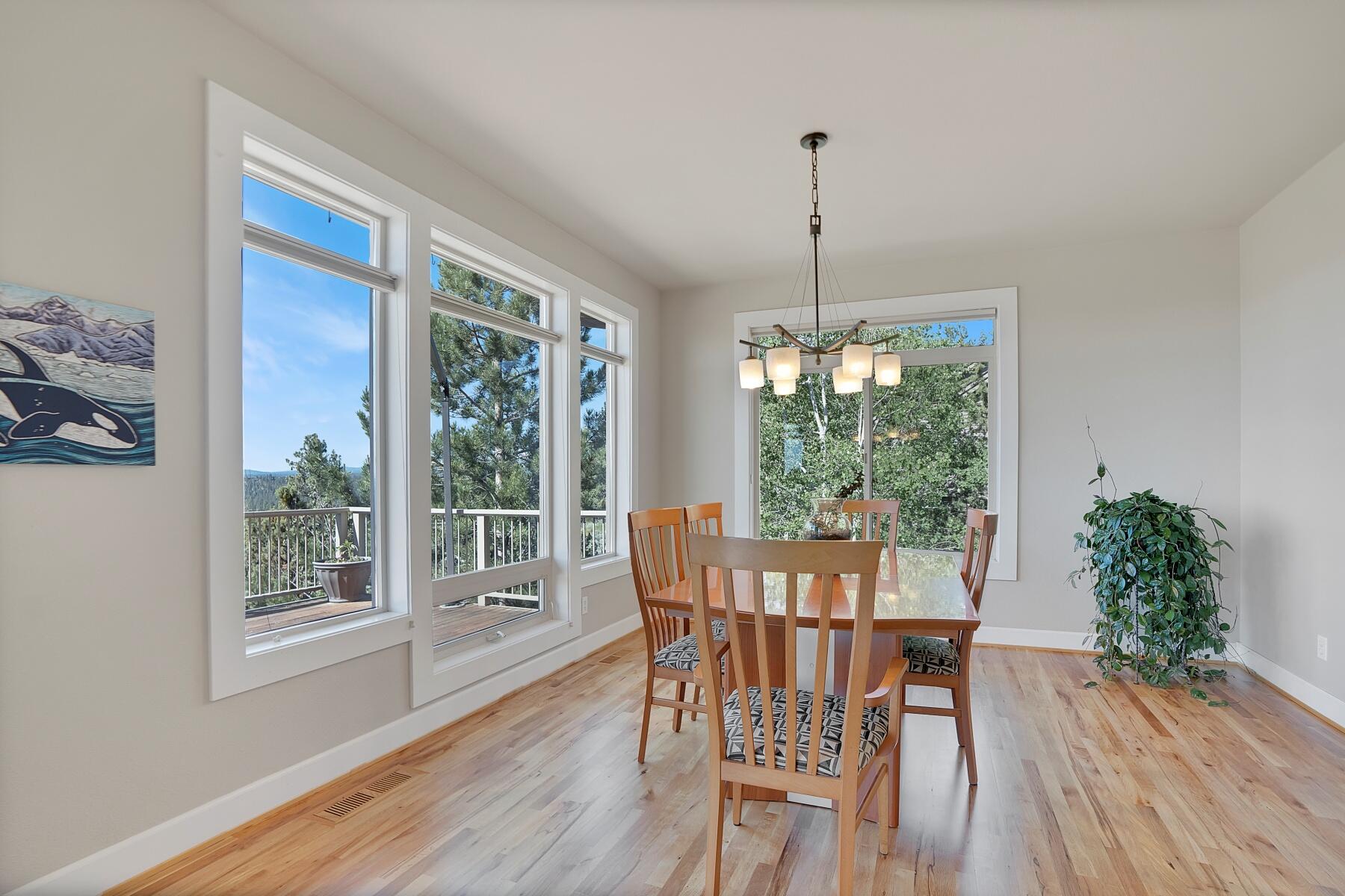 833 NW Stonepine Drive