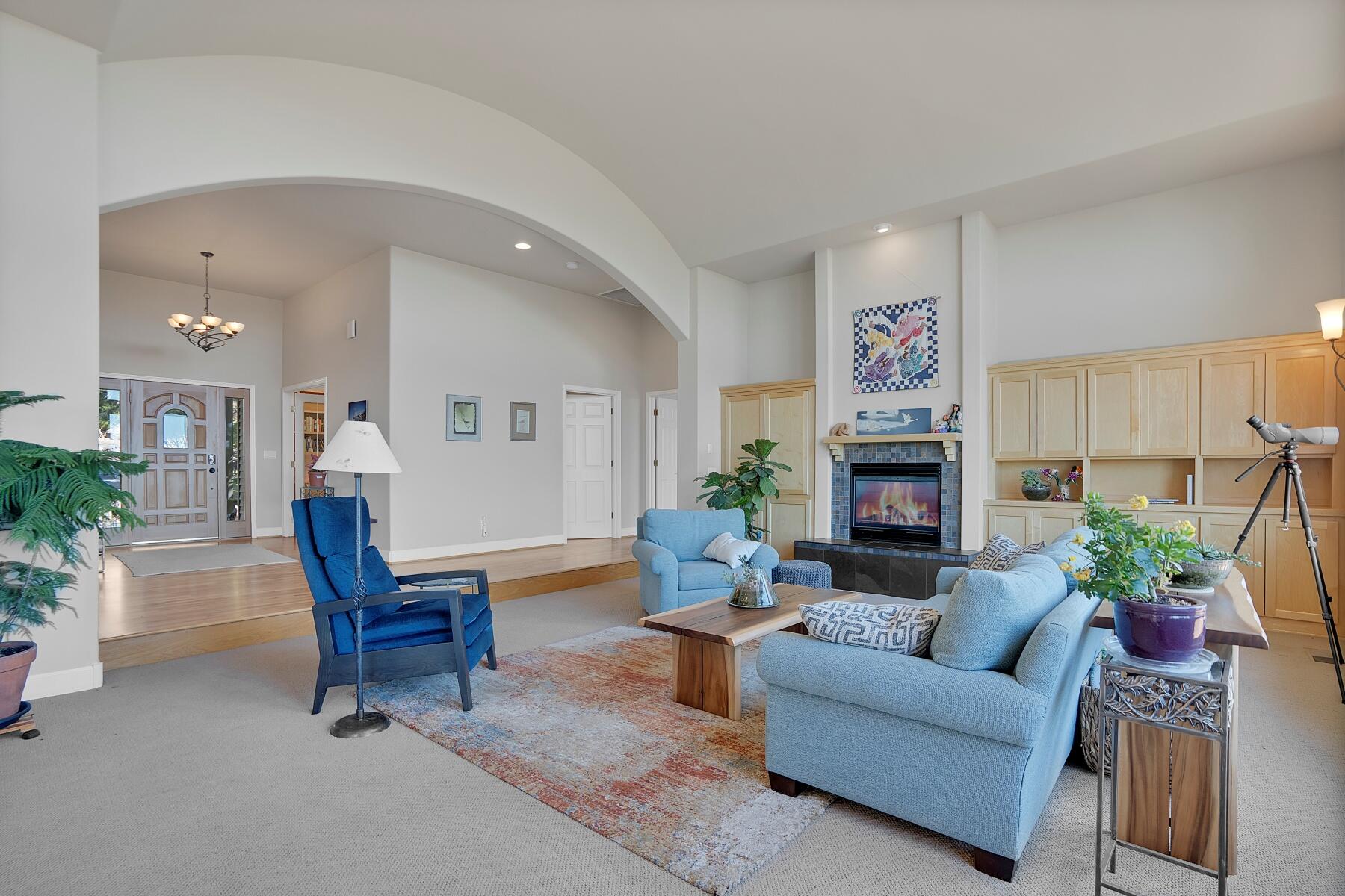 833 NW Stonepine Drive