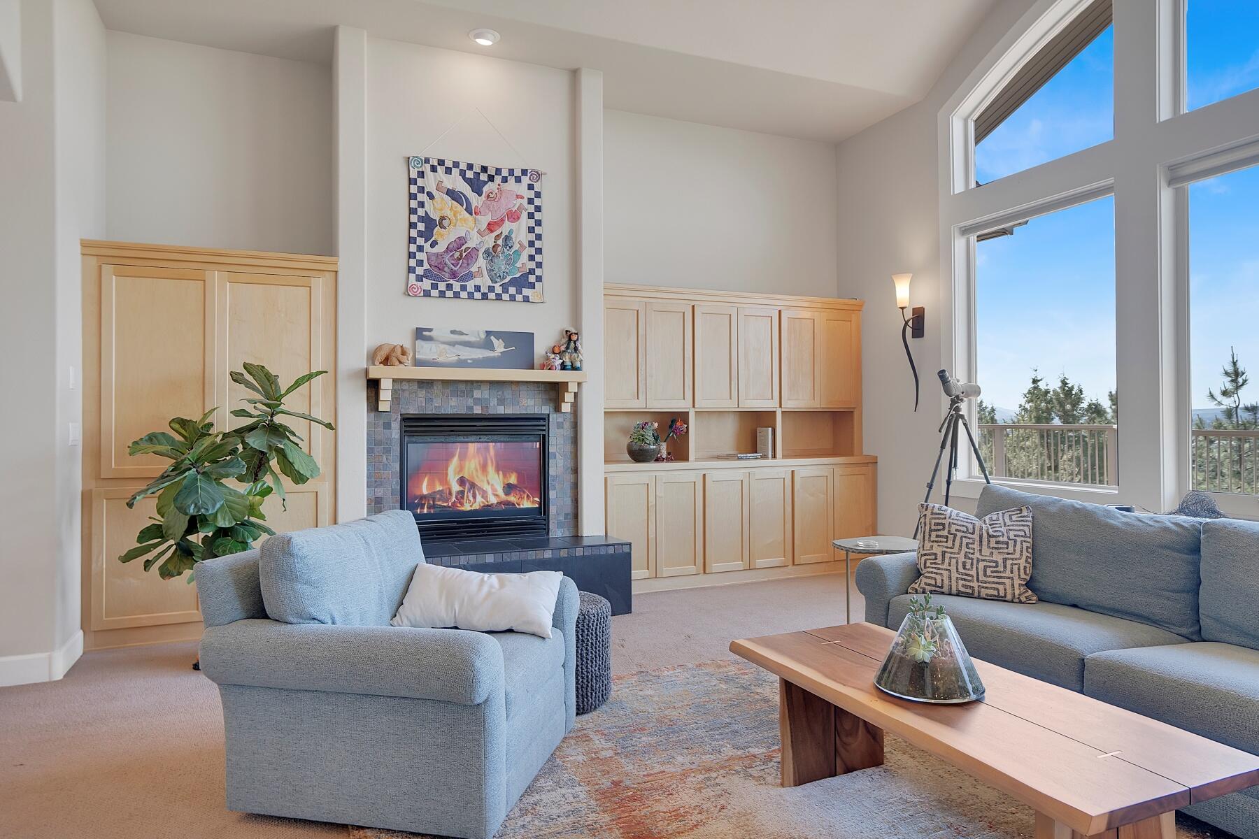 833 NW Stonepine Drive