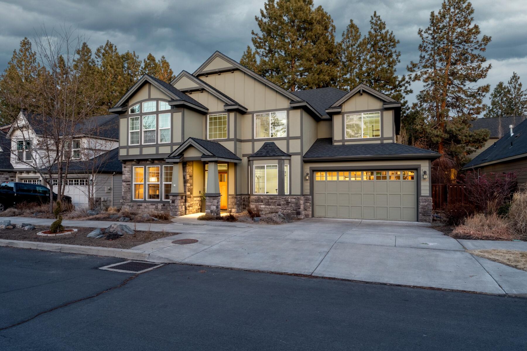 60968 Snowberry Place