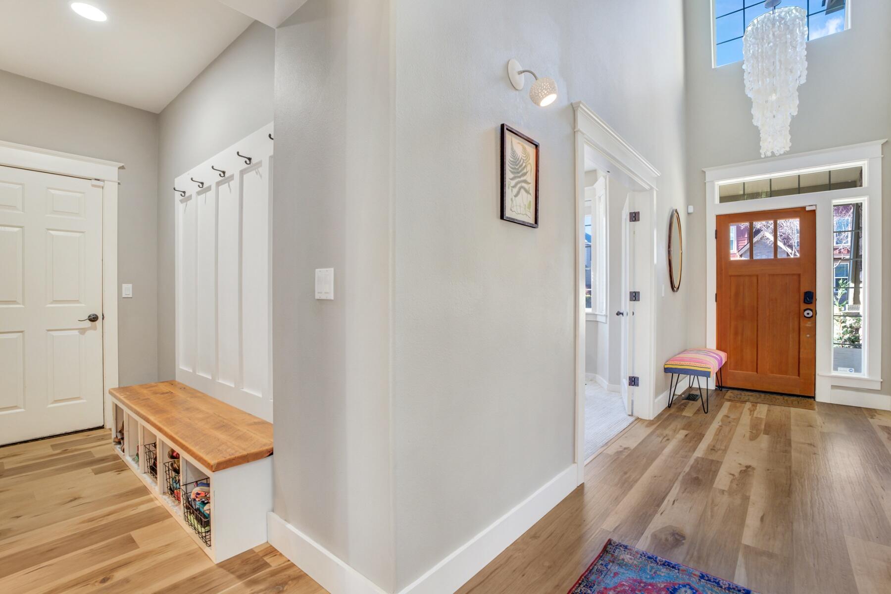 60968 Snowberry Place