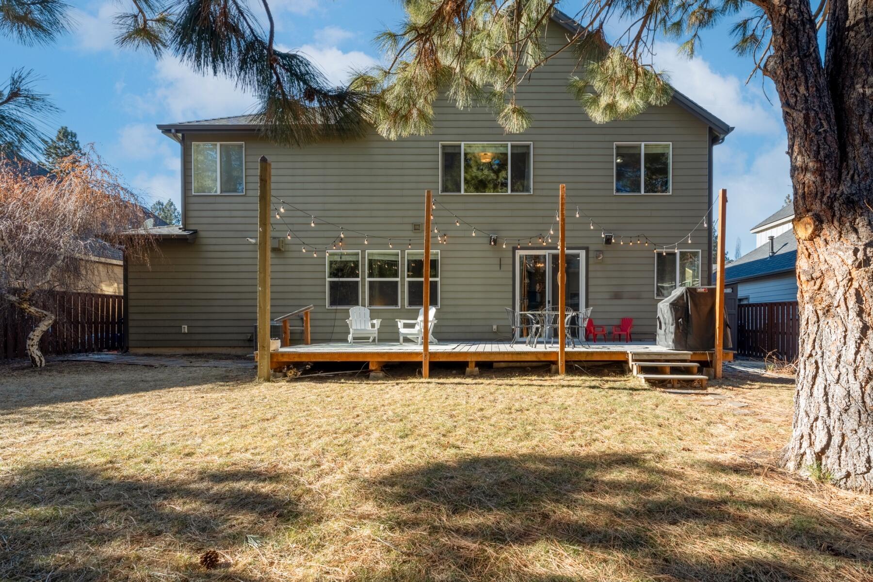 60968 Snowberry Place