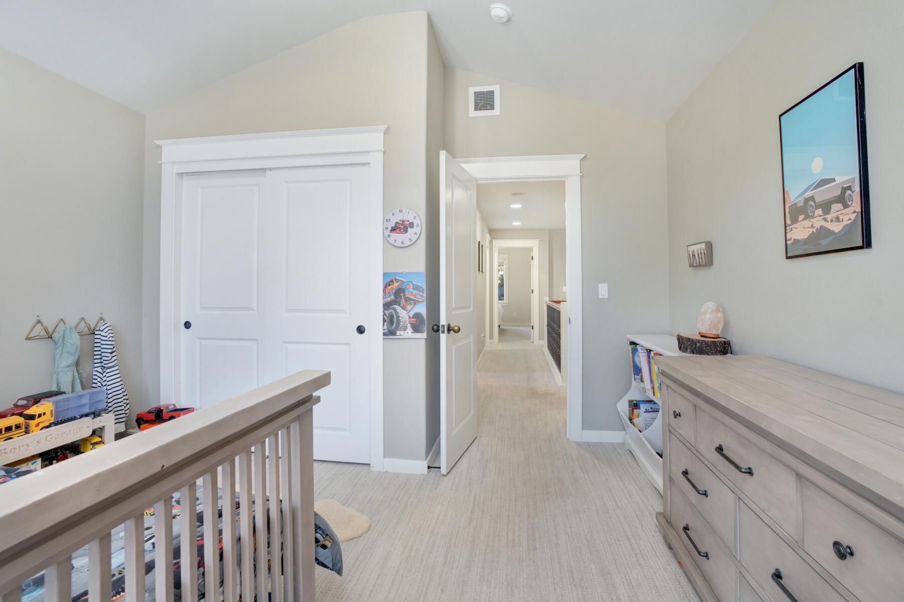 60968 Snowberry Place