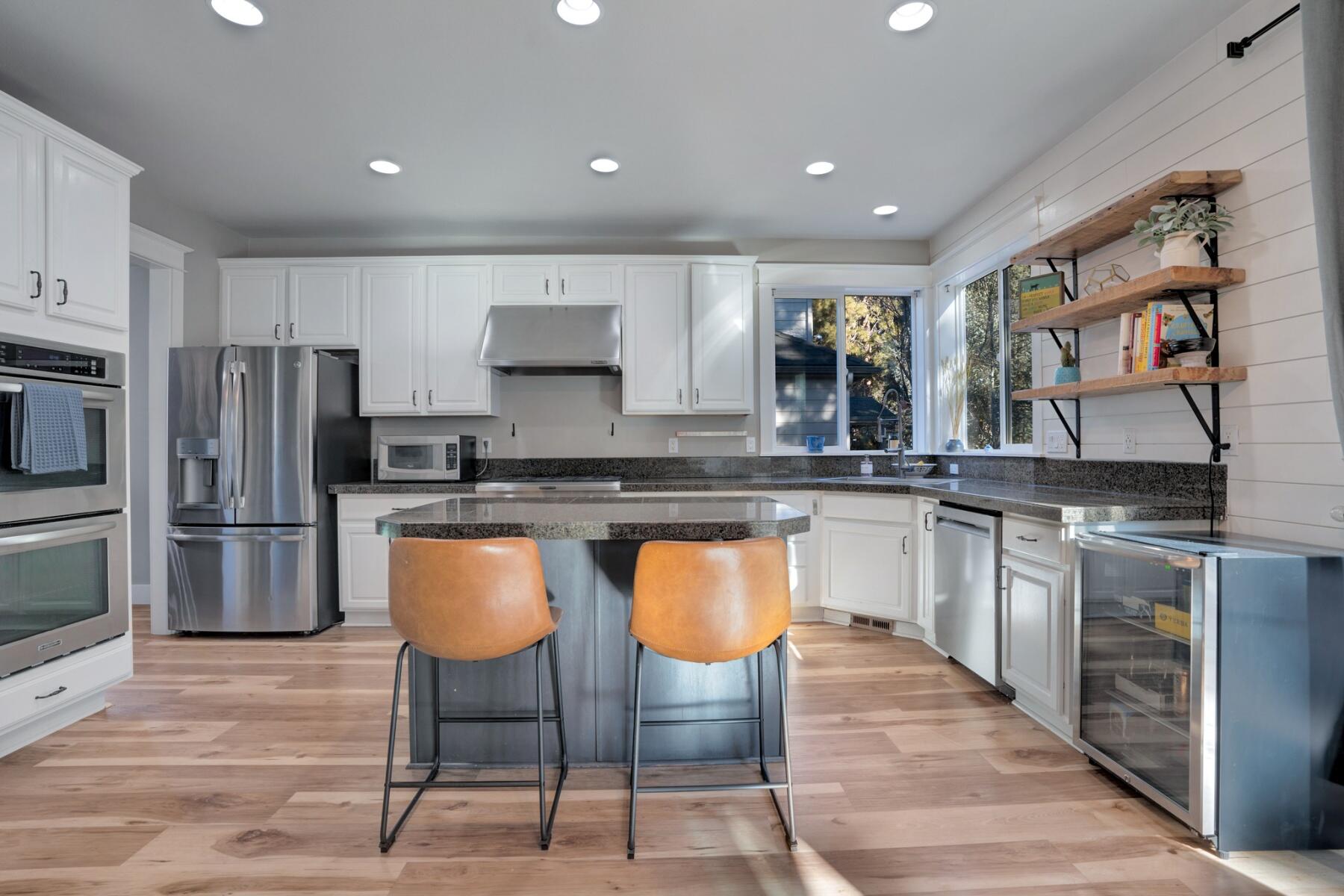 60968 Snowberry Place