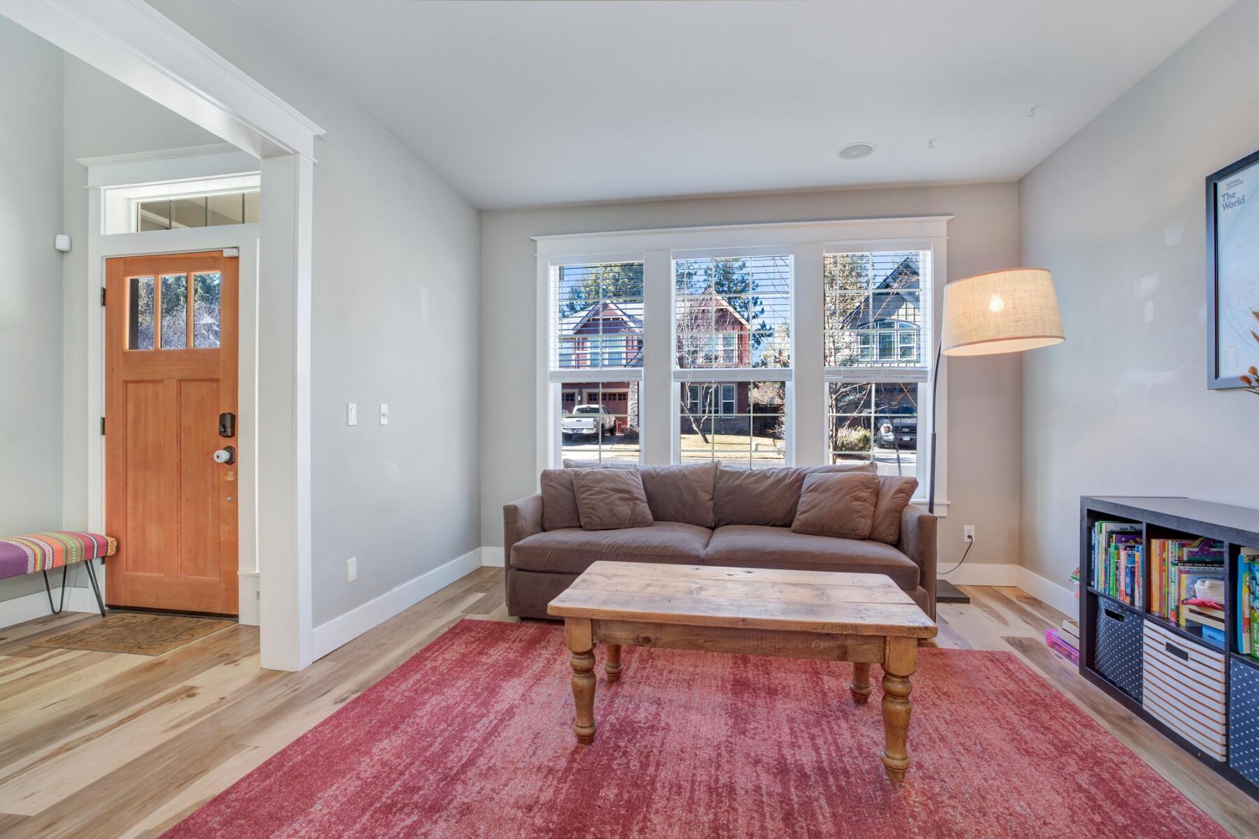 60968 Snowberry Place