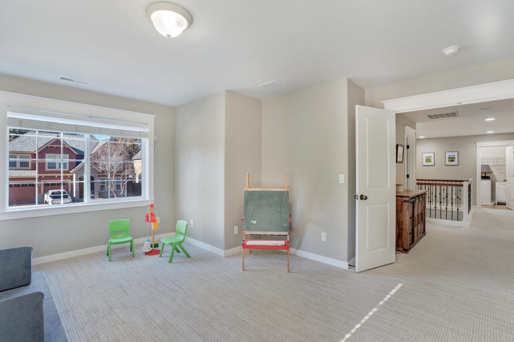 60968 Snowberry Place