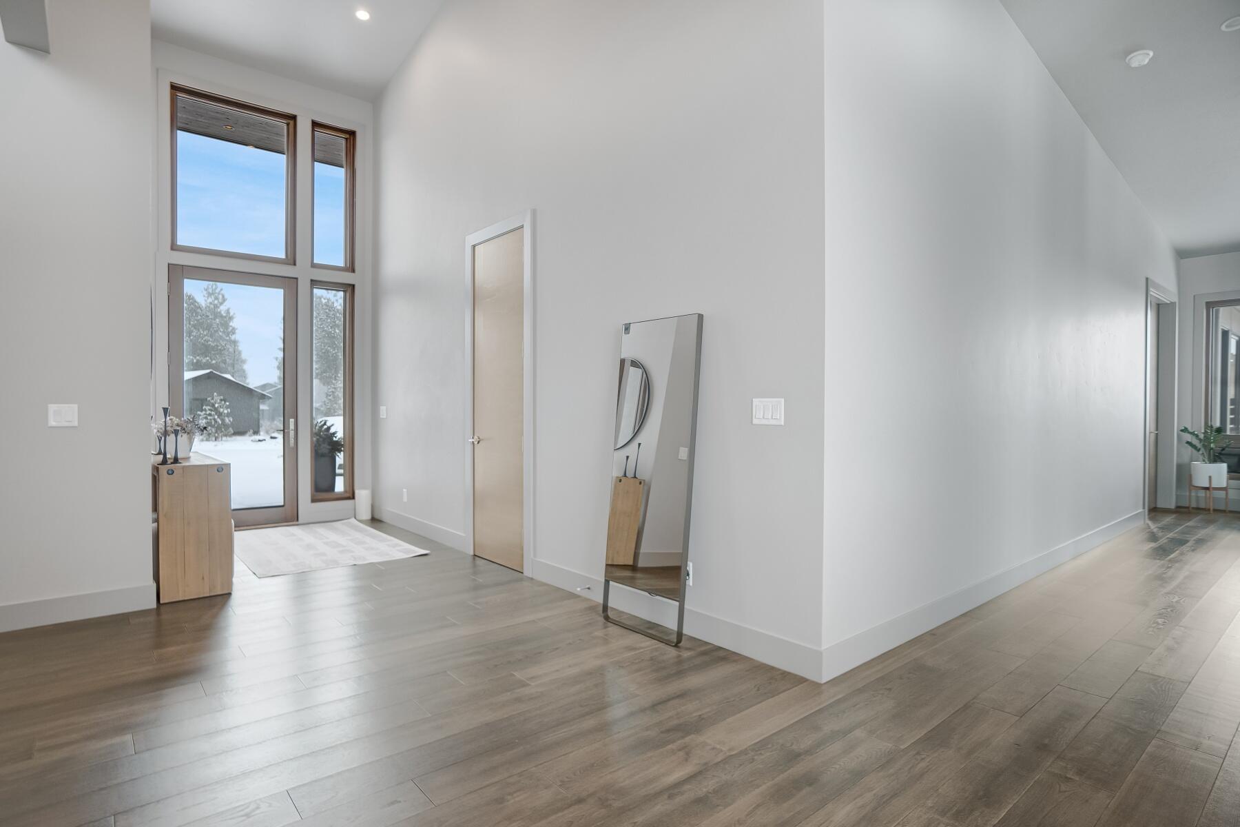 61747 Hosmer Lake Drive