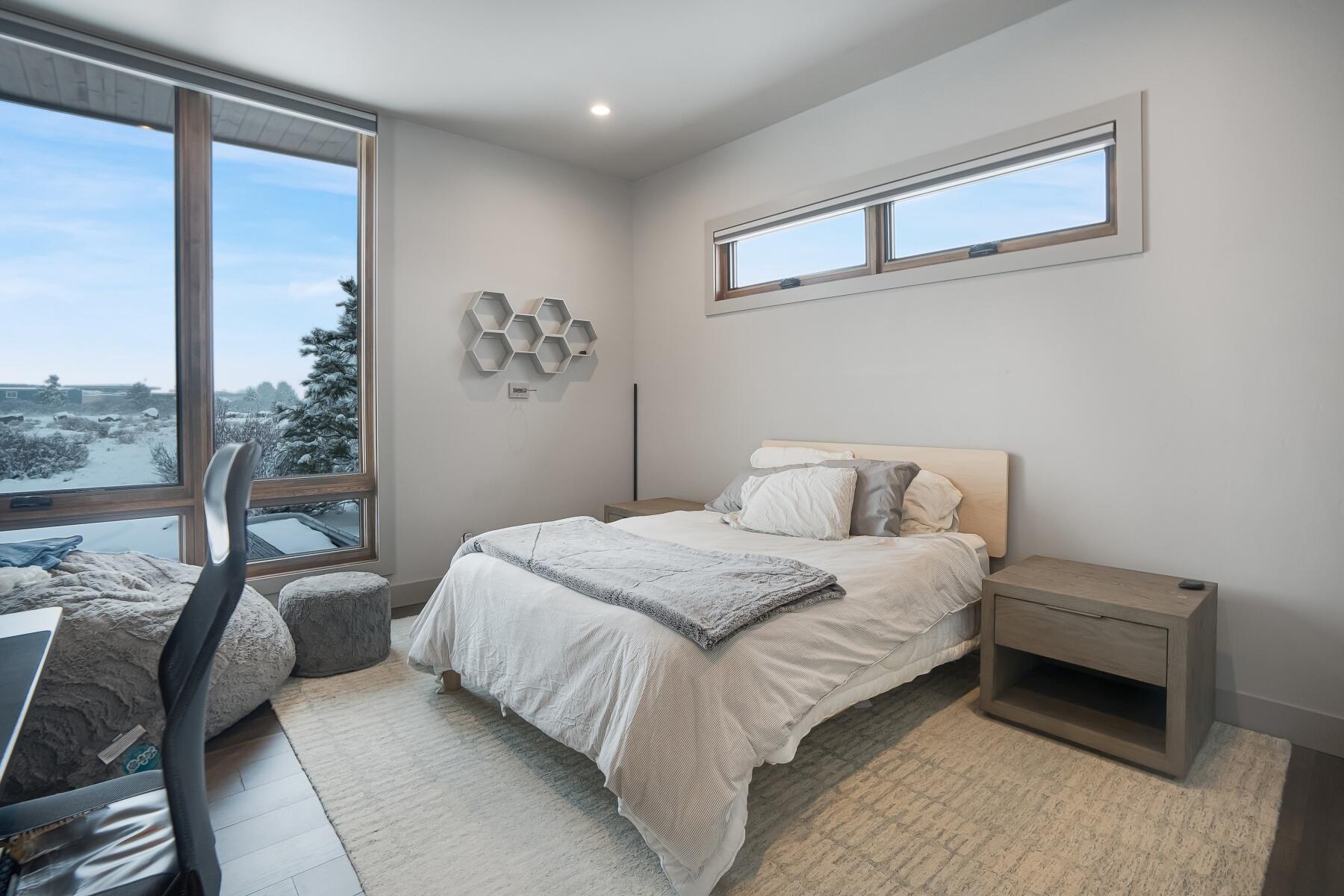 61747 Hosmer Lake Drive