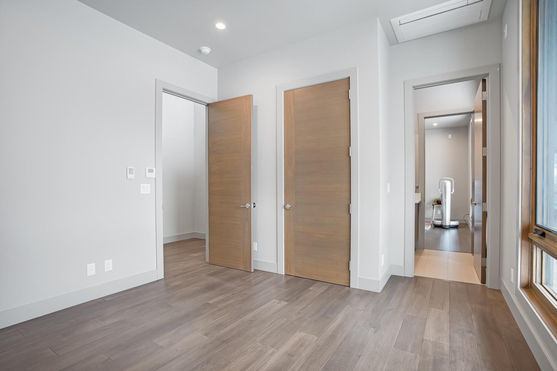 61747 Hosmer Lake Drive