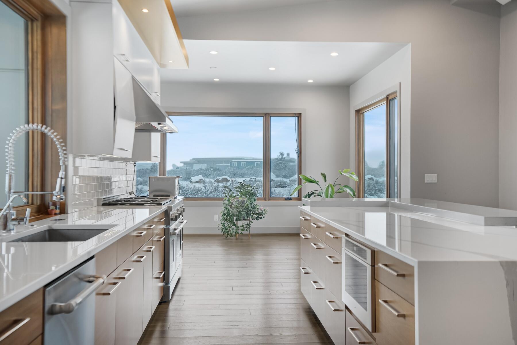 61747 Hosmer Lake Drive