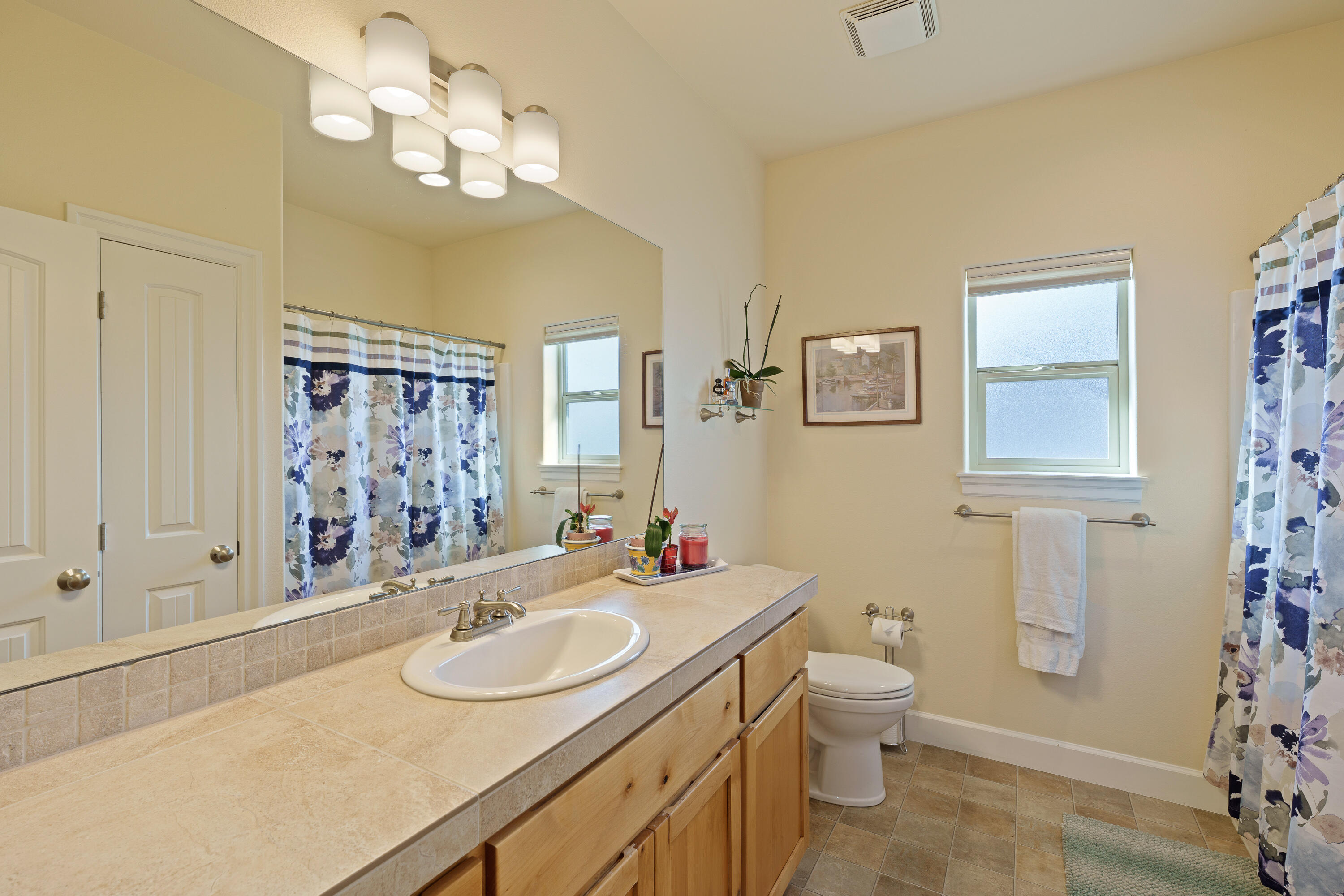 2946 NE Dogwood Drive