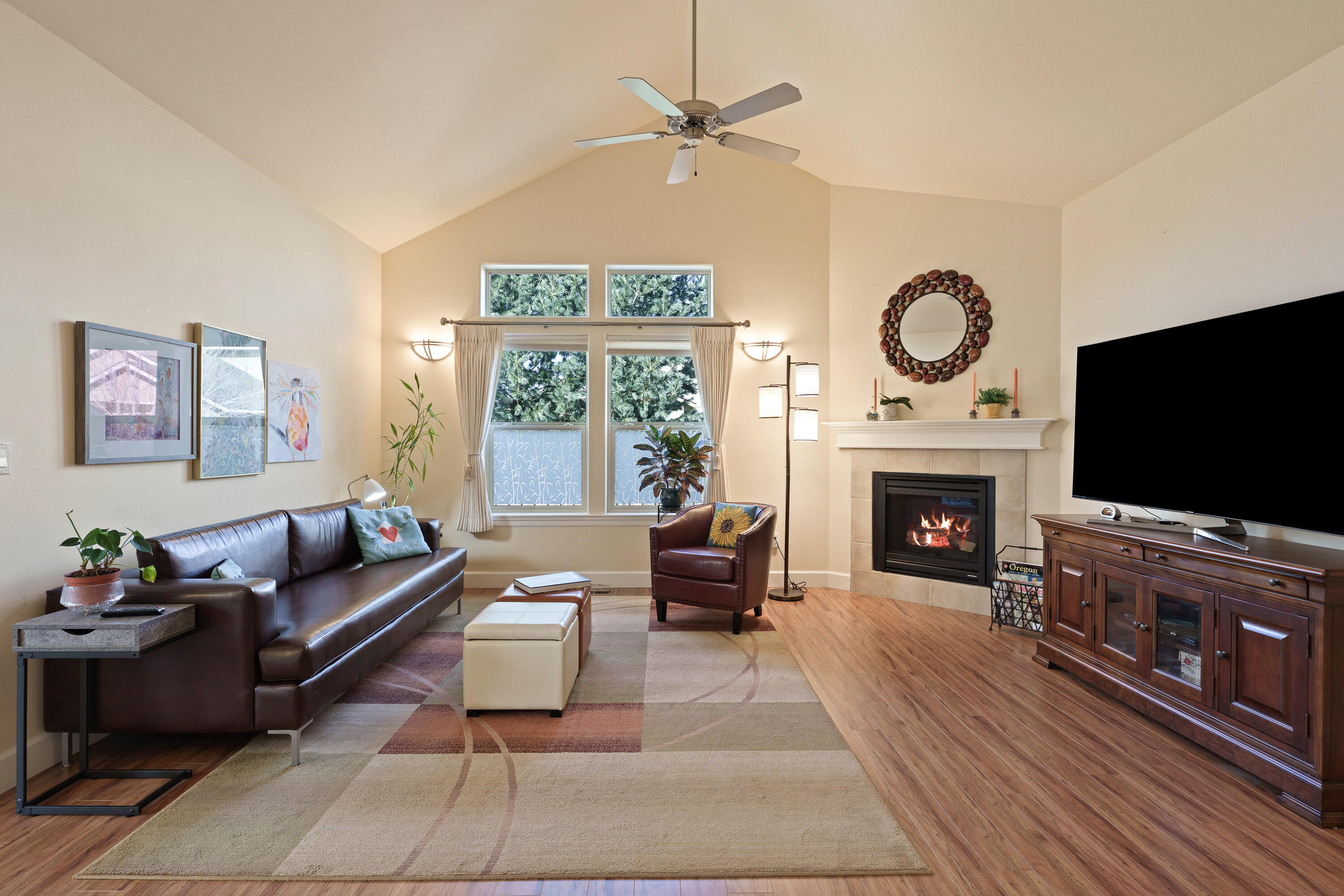 2946 NE Dogwood Drive