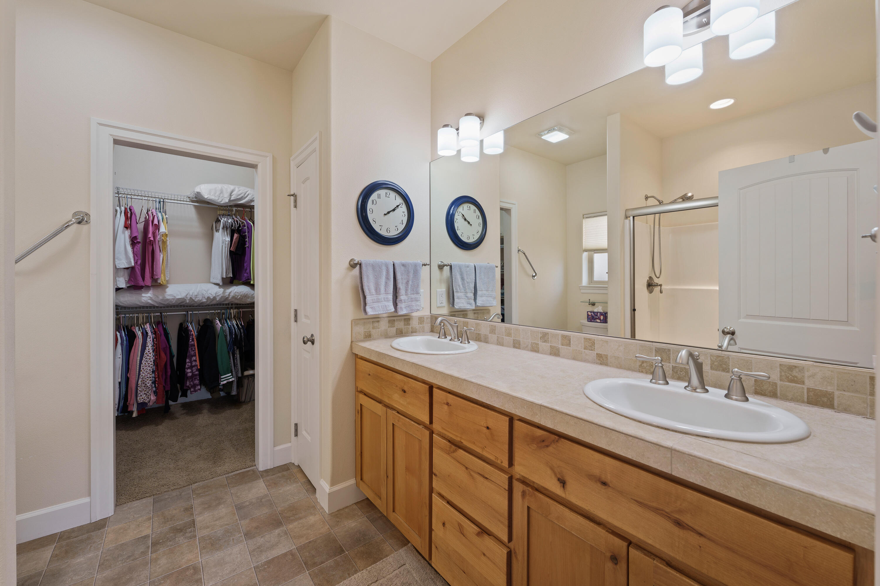 2946 NE Dogwood Drive