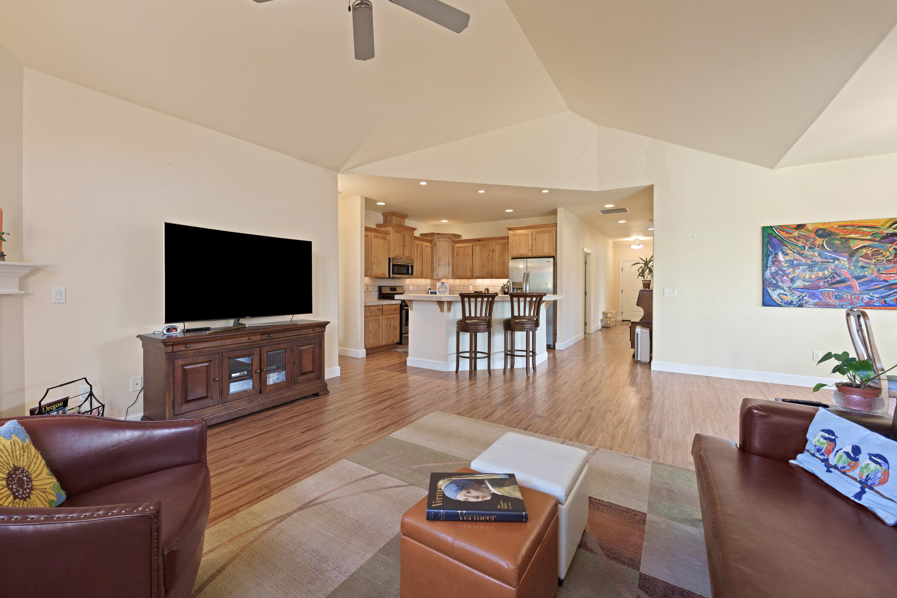 2946 NE Dogwood Drive