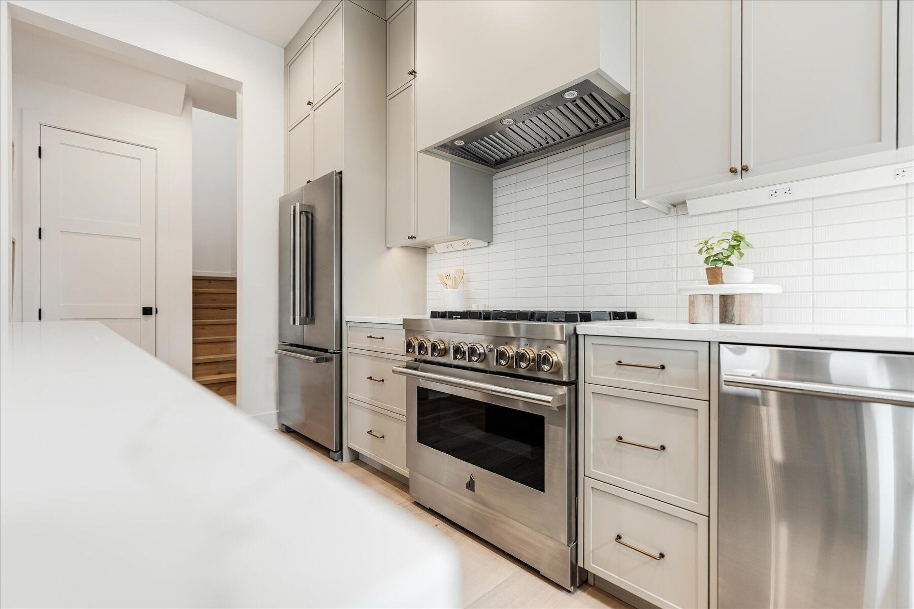 2976 NW Polarstar Court, Lot 19