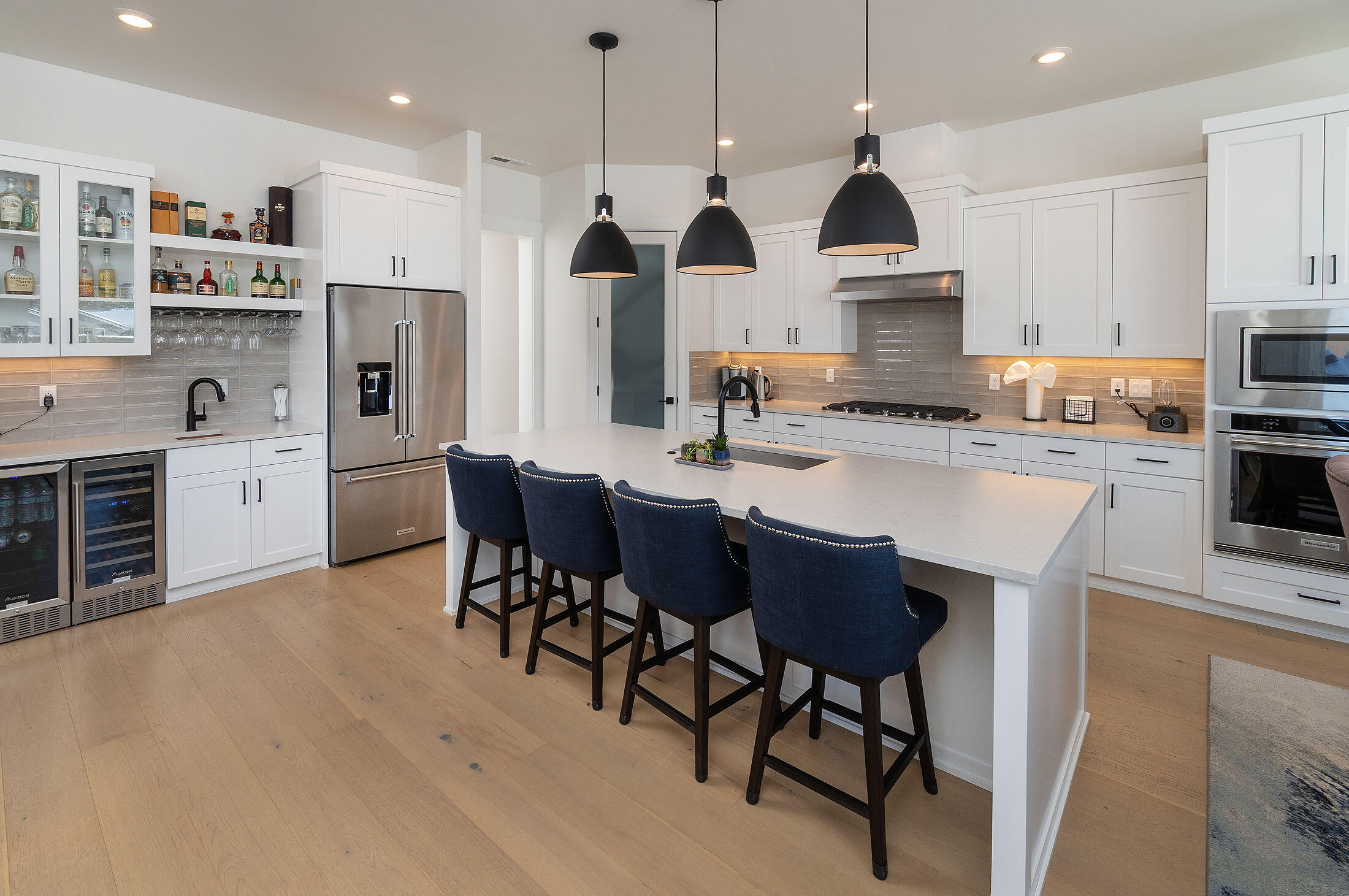 2077 NW Lobinie Court