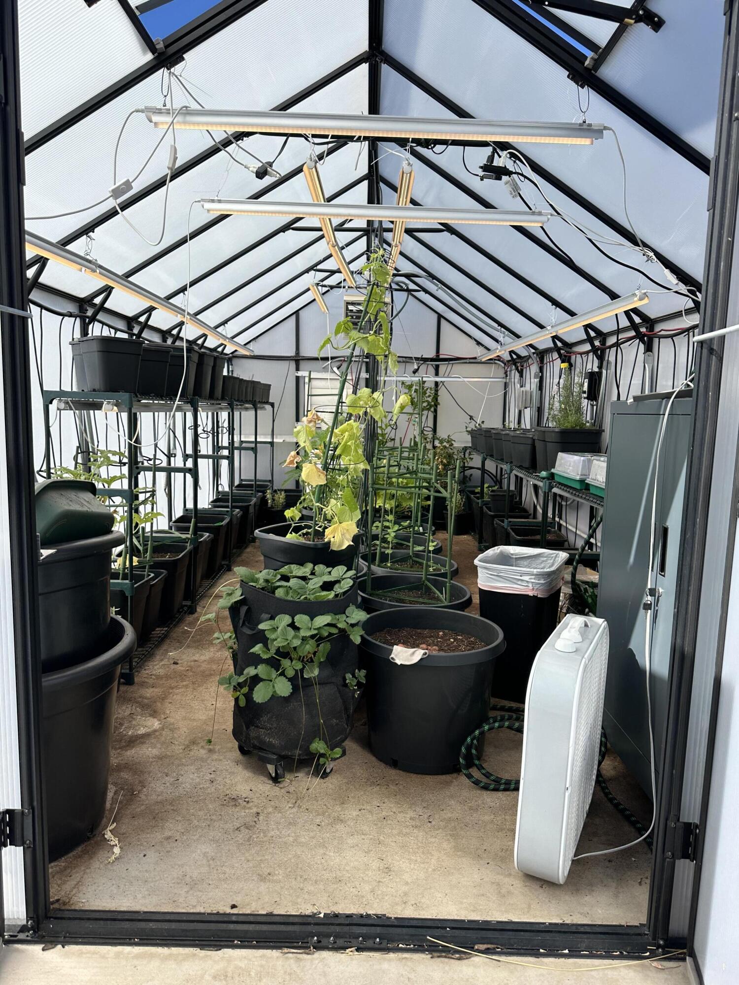 2077 NW Lobinie Court