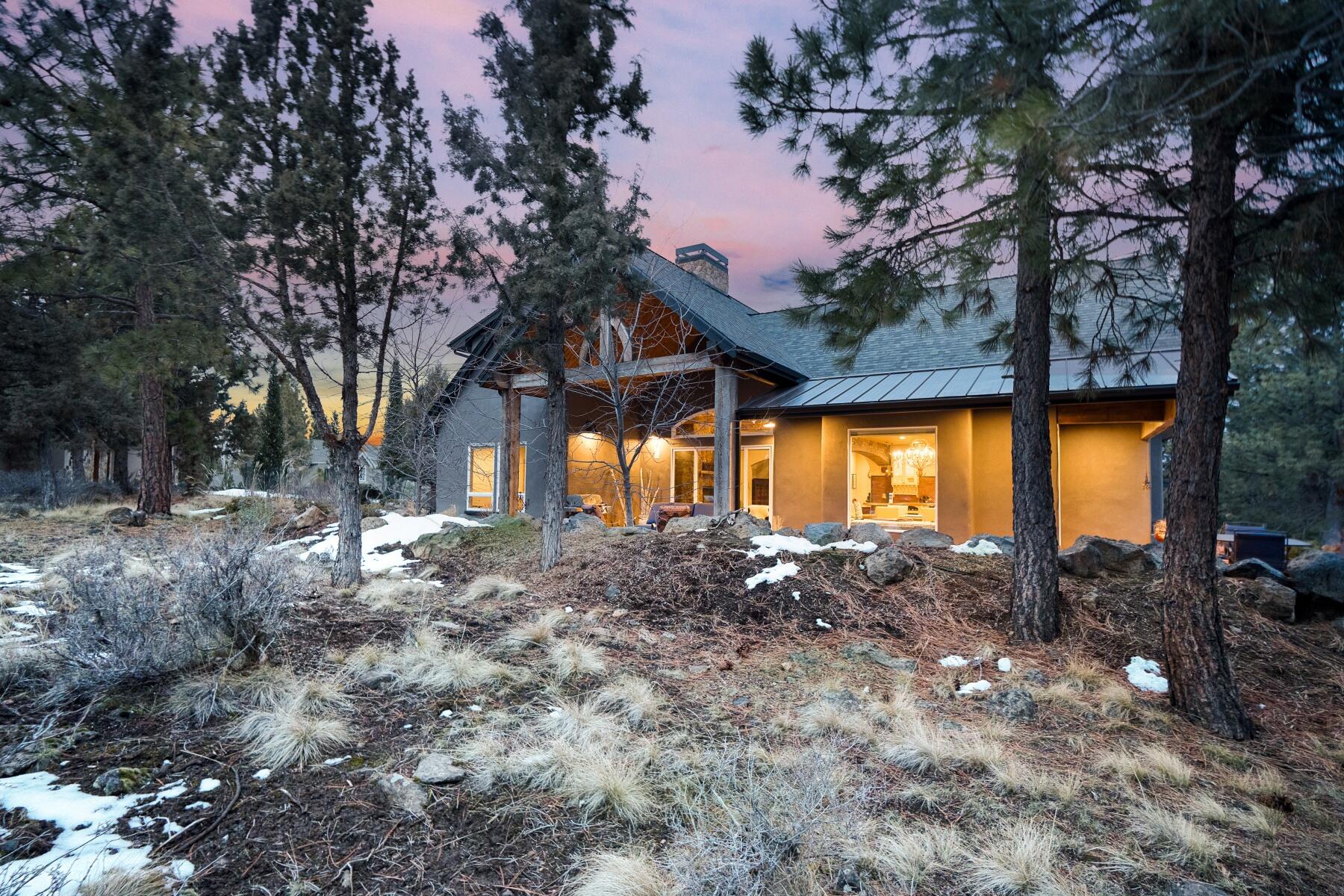 2667 NW Hilton Court