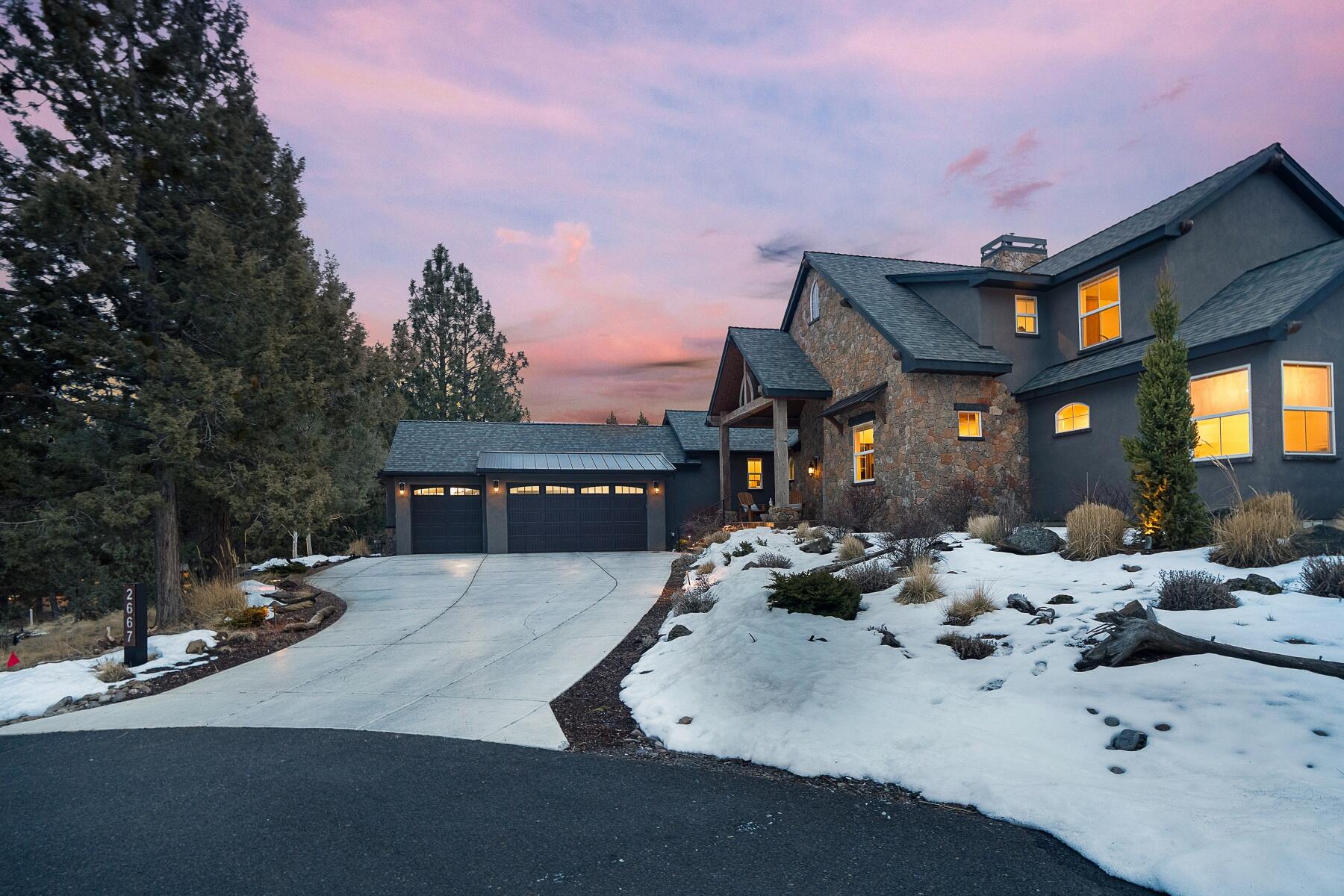 2667 NW Hilton Court