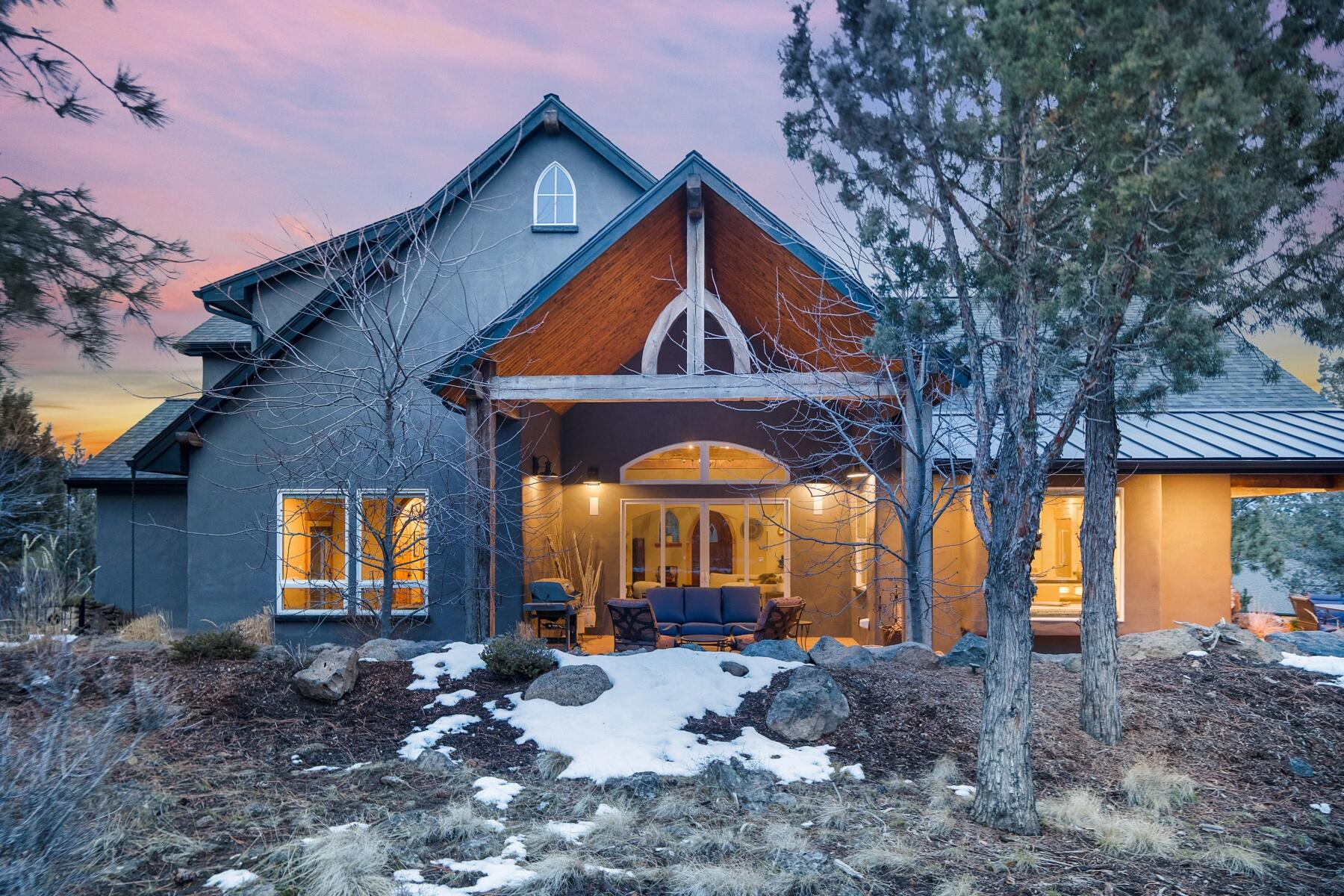 2667 NW Hilton Court