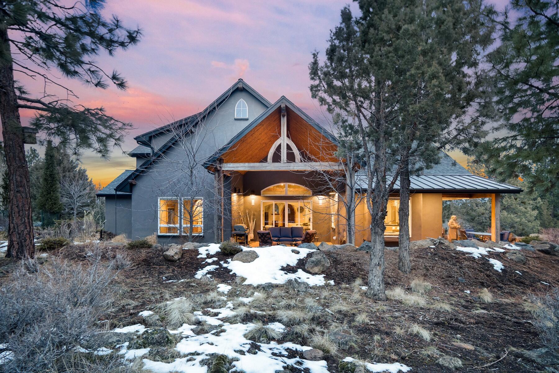 2667 NW Hilton Court