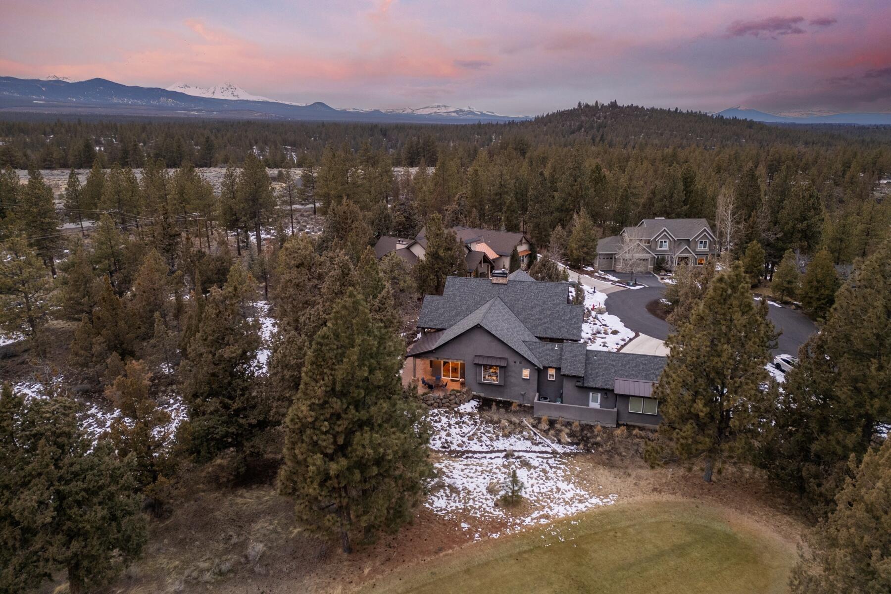 2667 NW Hilton Court