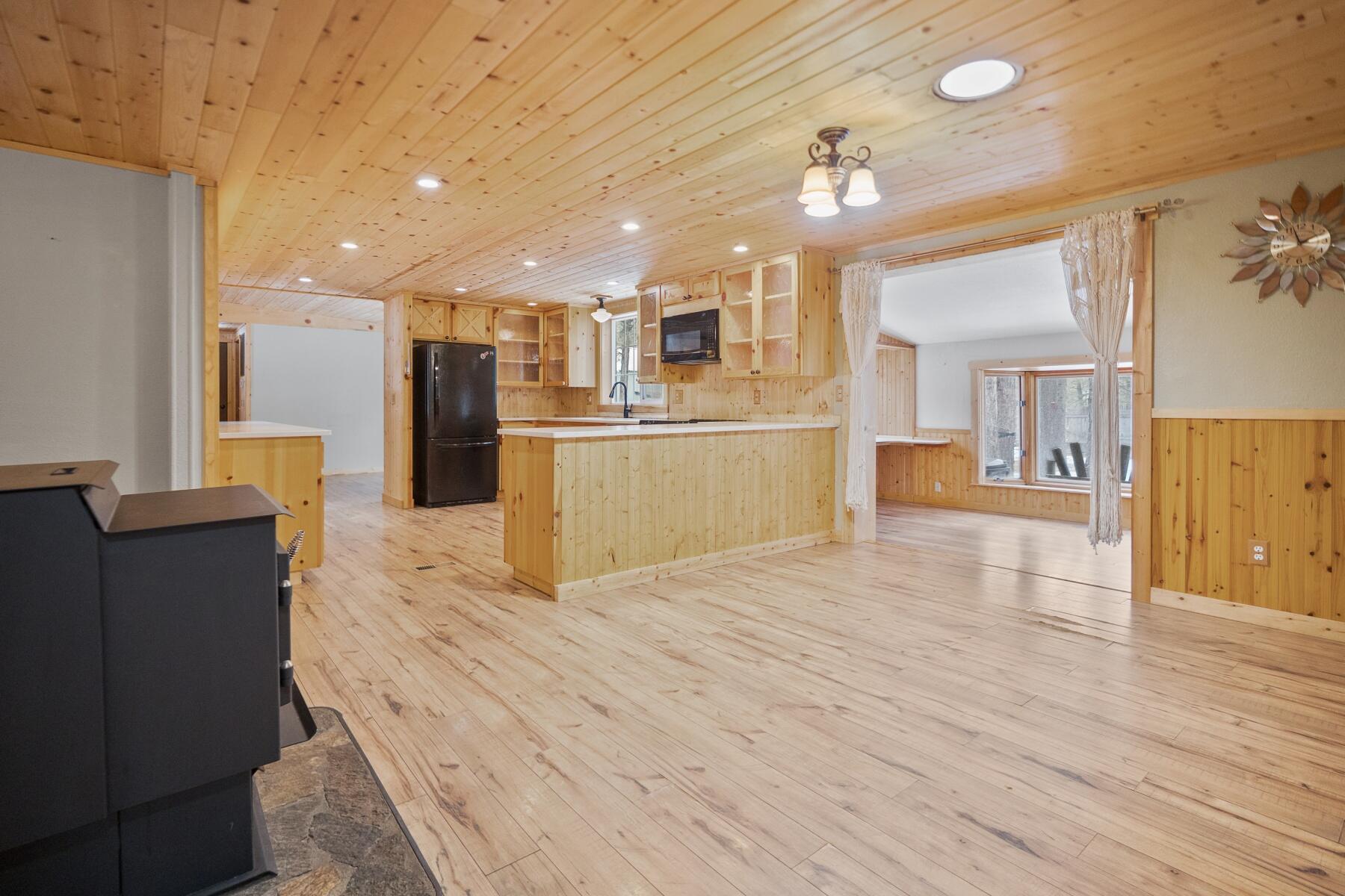 14736 Bluegrass Loop