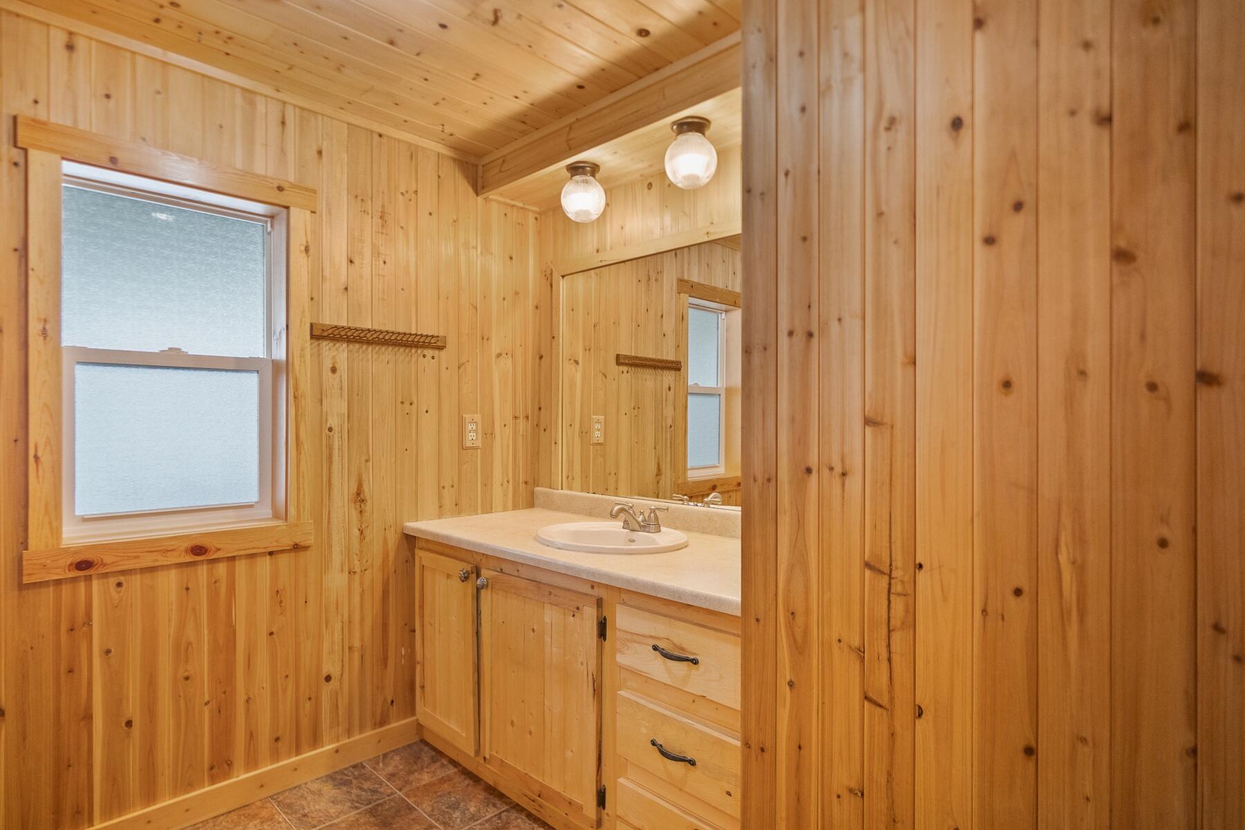 14736 Bluegrass Loop