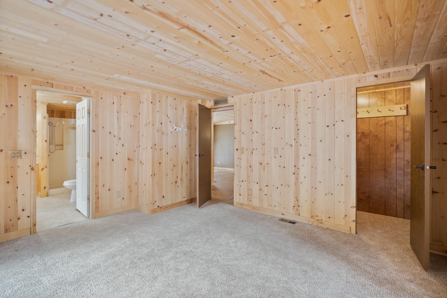 14736 Bluegrass Loop