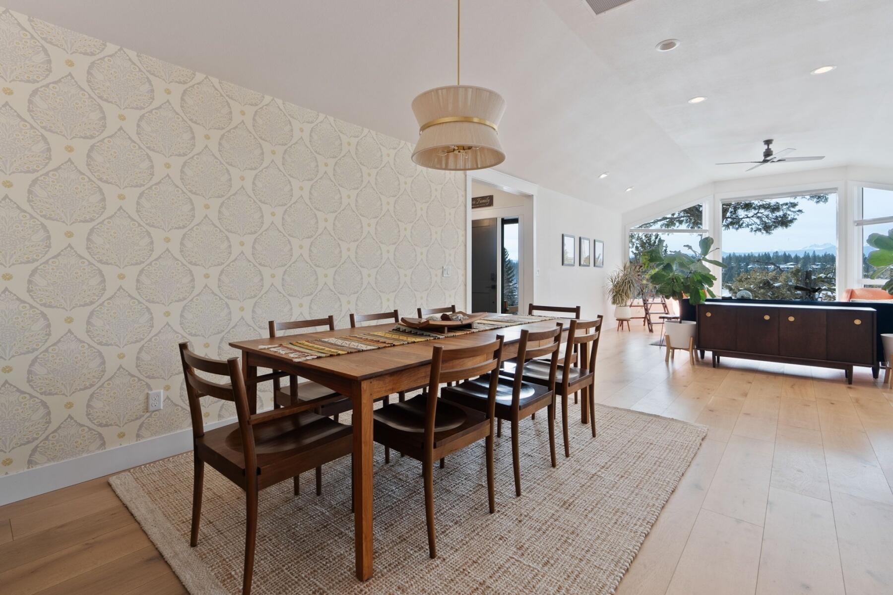 2868 NW Polarstar Avenue