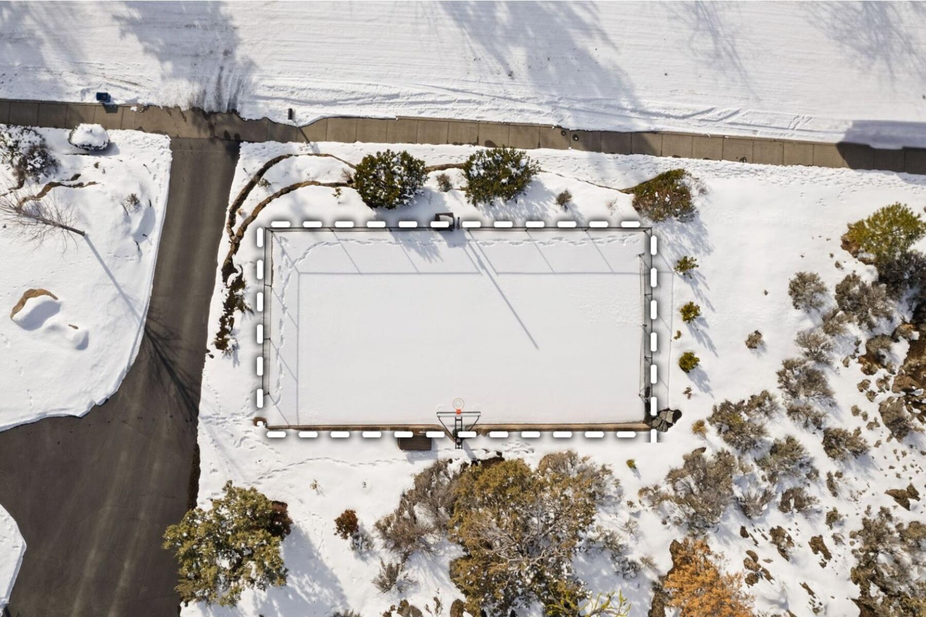 2868 NW Polarstar Avenue