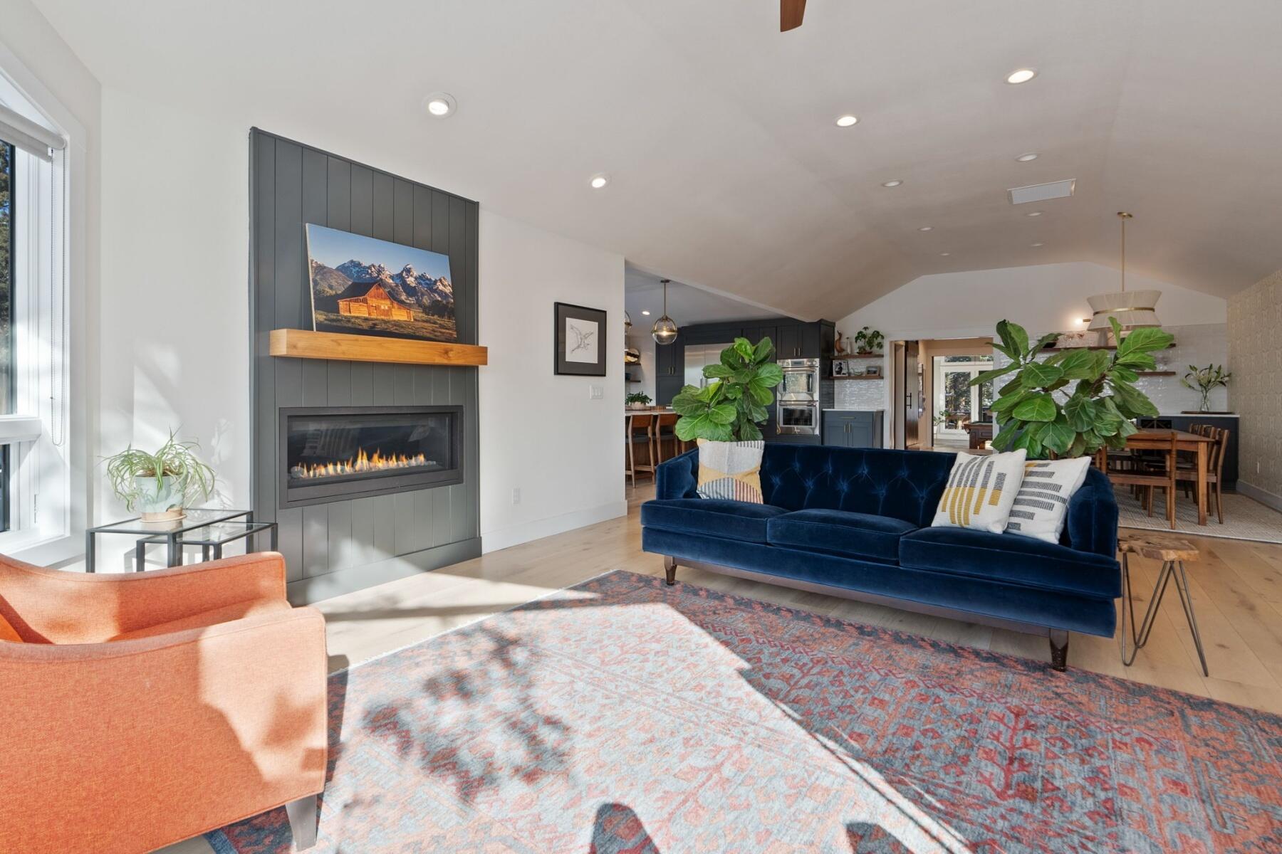 2868 NW Polarstar Avenue