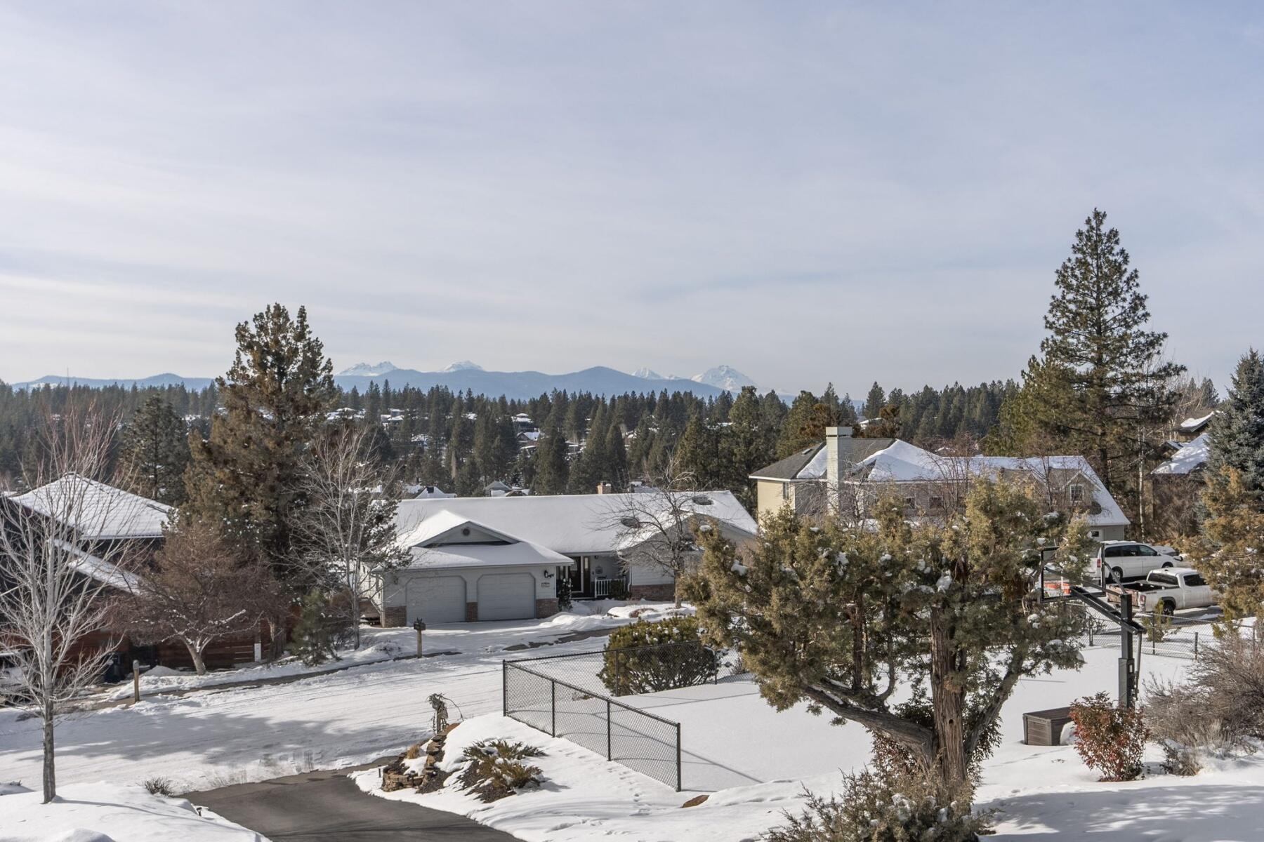 2868 NW Polarstar Avenue