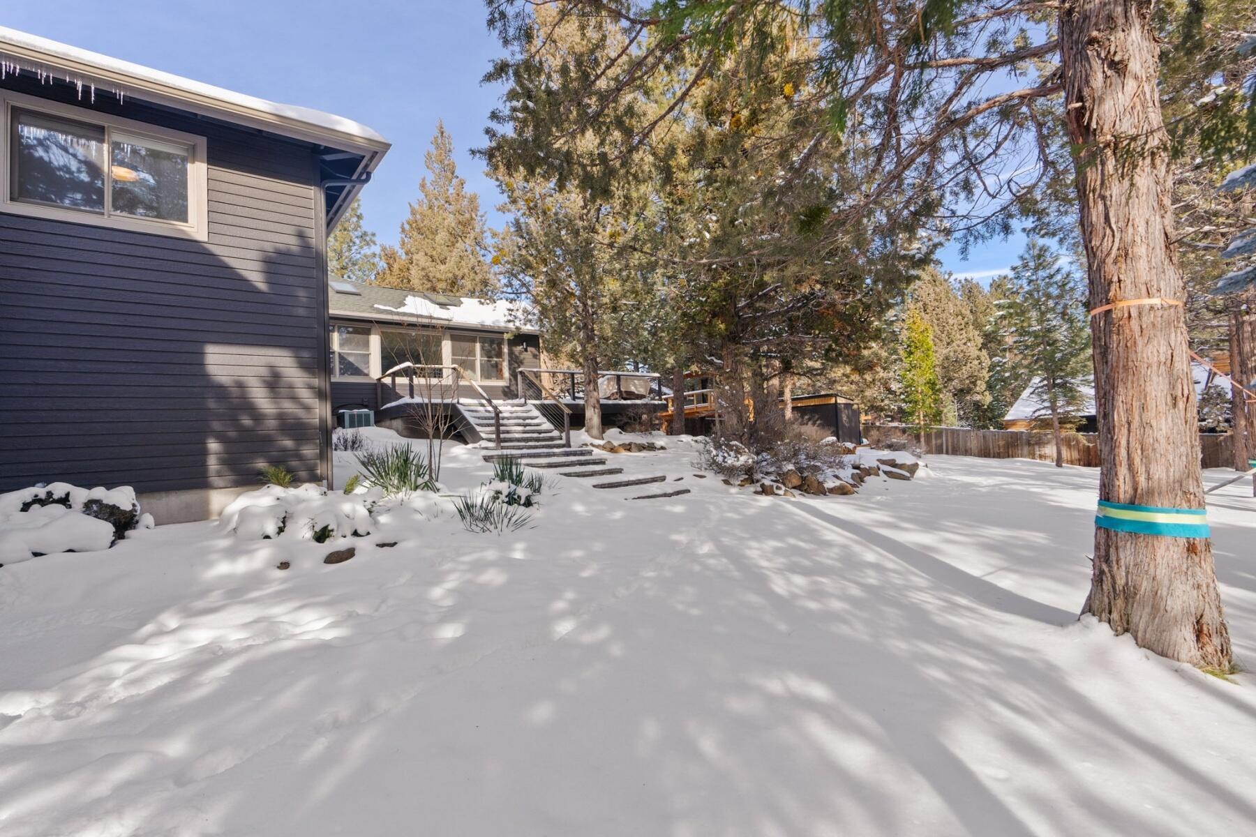 2868 NW Polarstar Avenue