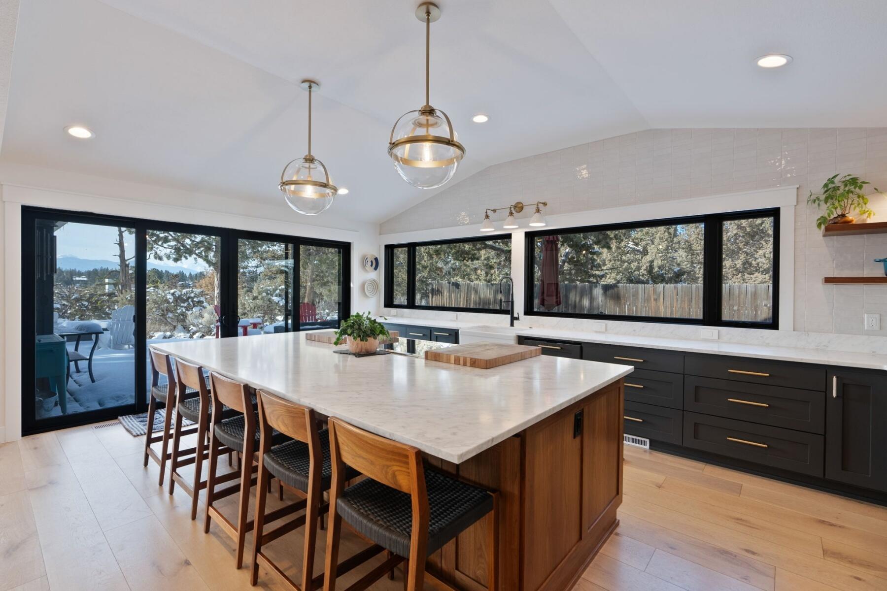 2868 NW Polarstar Avenue