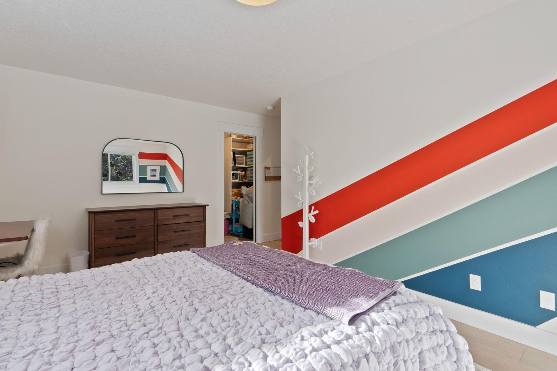 2868 NW Polarstar Avenue