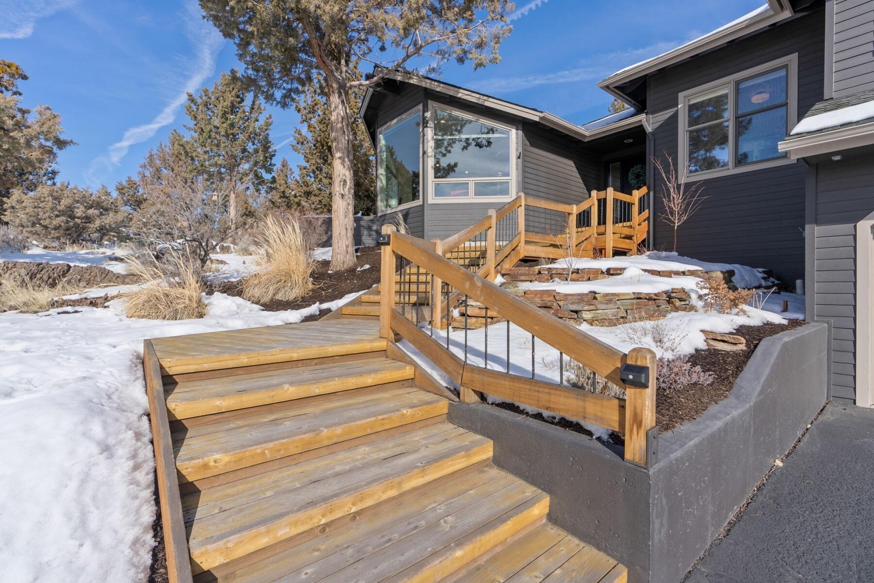 2868 NW Polarstar Avenue