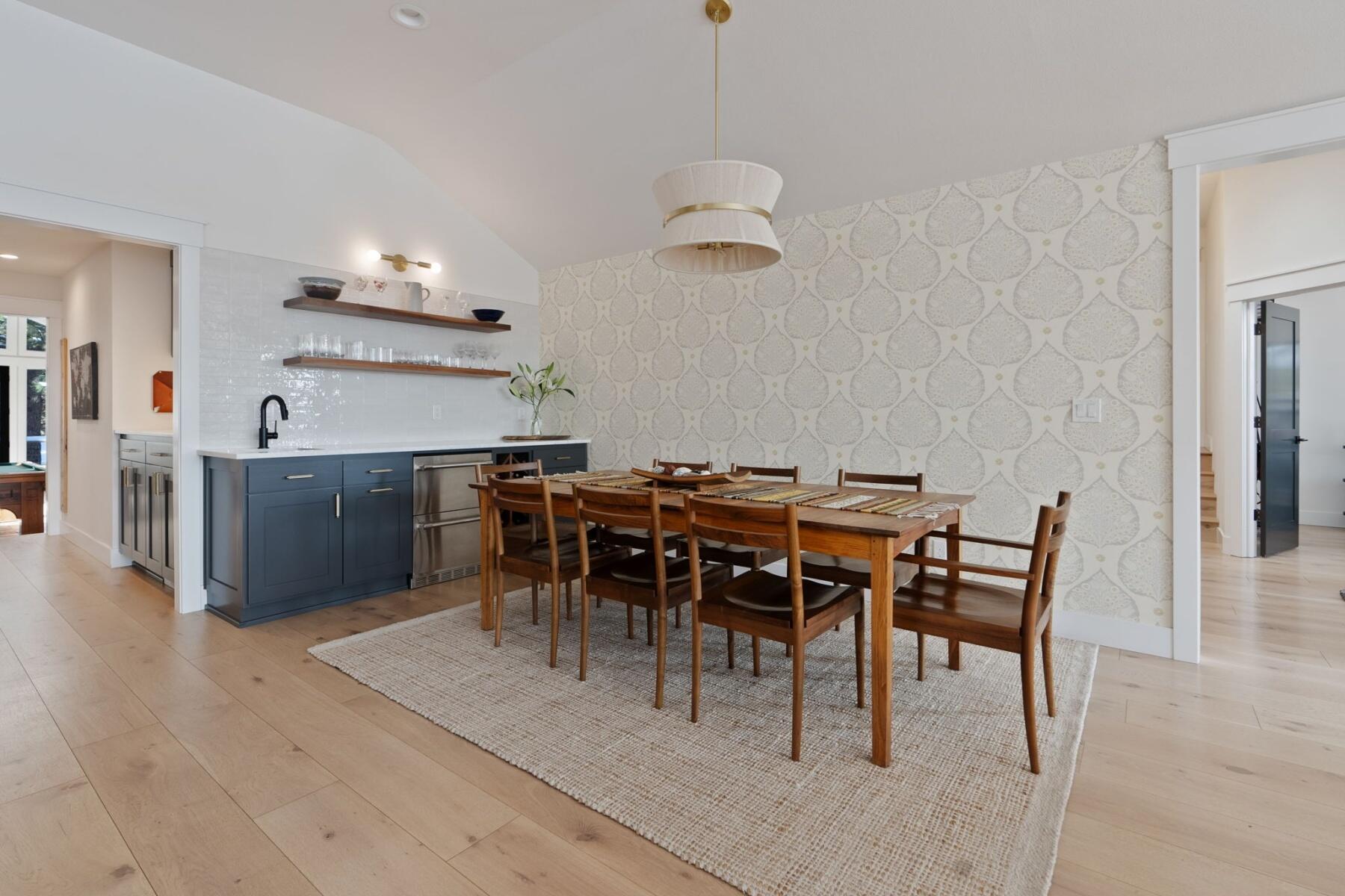 2868 NW Polarstar Avenue