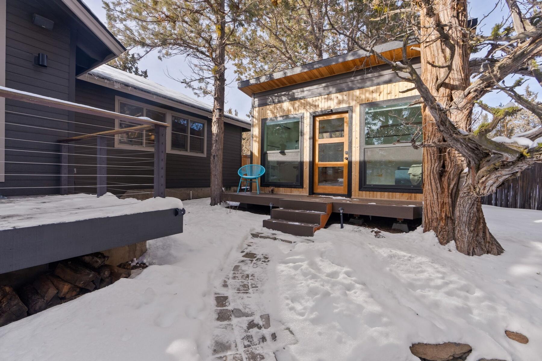 2868 NW Polarstar Avenue