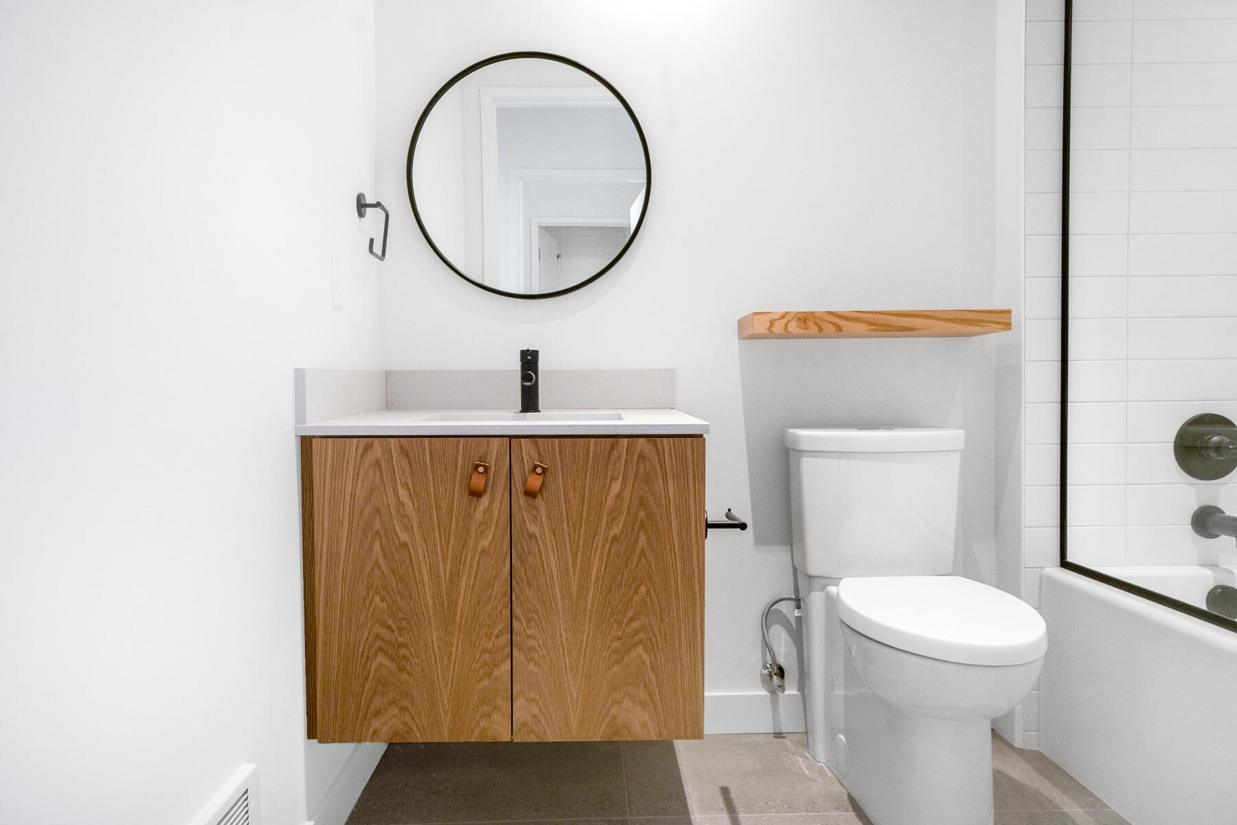 2745 NW Ordway Avenue, 211