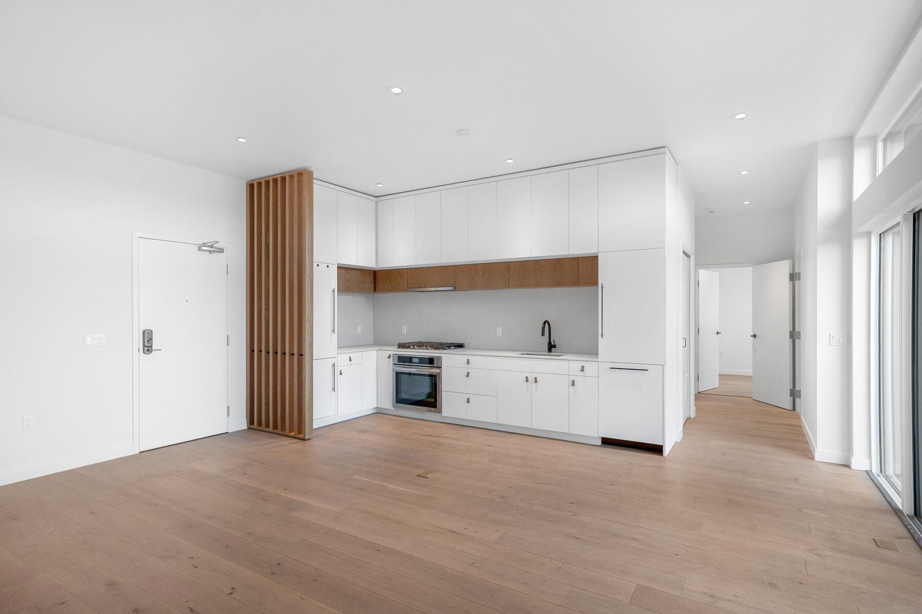 2745 NW Ordway Avenue, 211